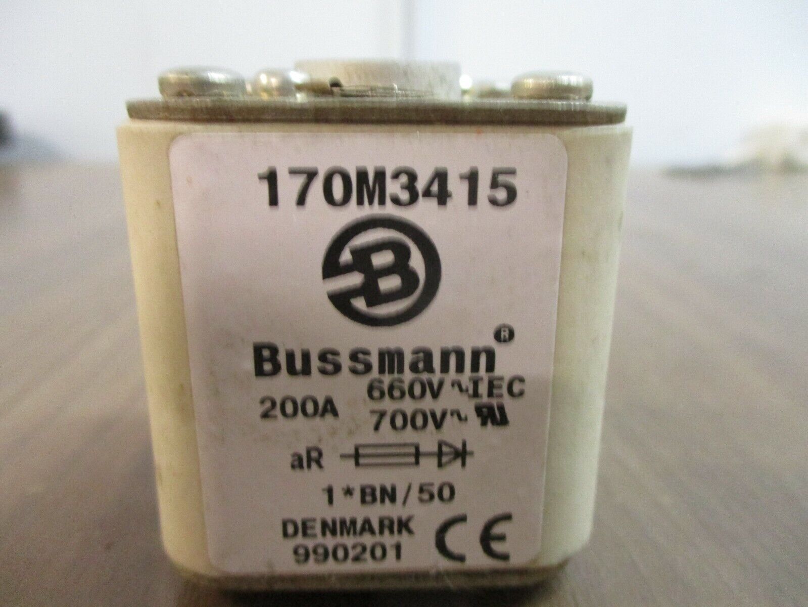 Bussmann Fuse 170M3415 200A 700V Used