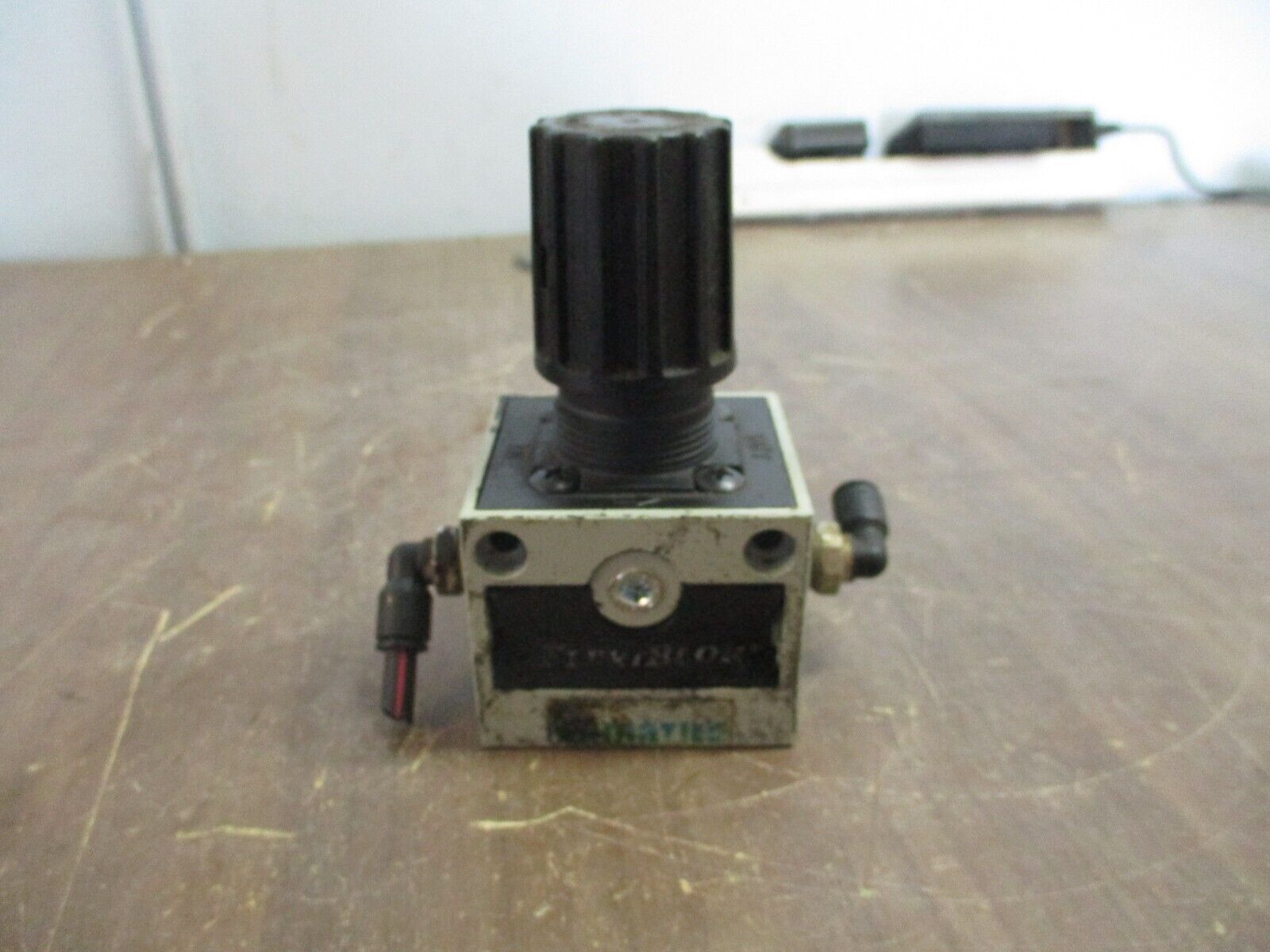 Numatics Flexiblok Pneumatic Regulator Valve R22K-02G Used