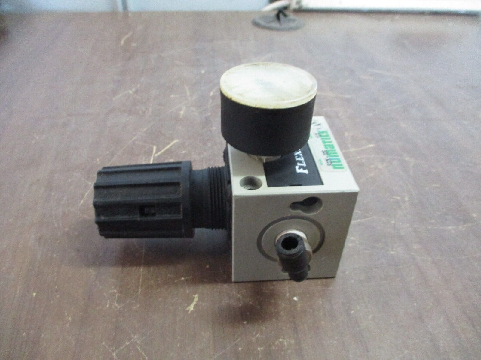 Numatics Flexiblok Pneumatic Regulator Valve R22K-02G Used