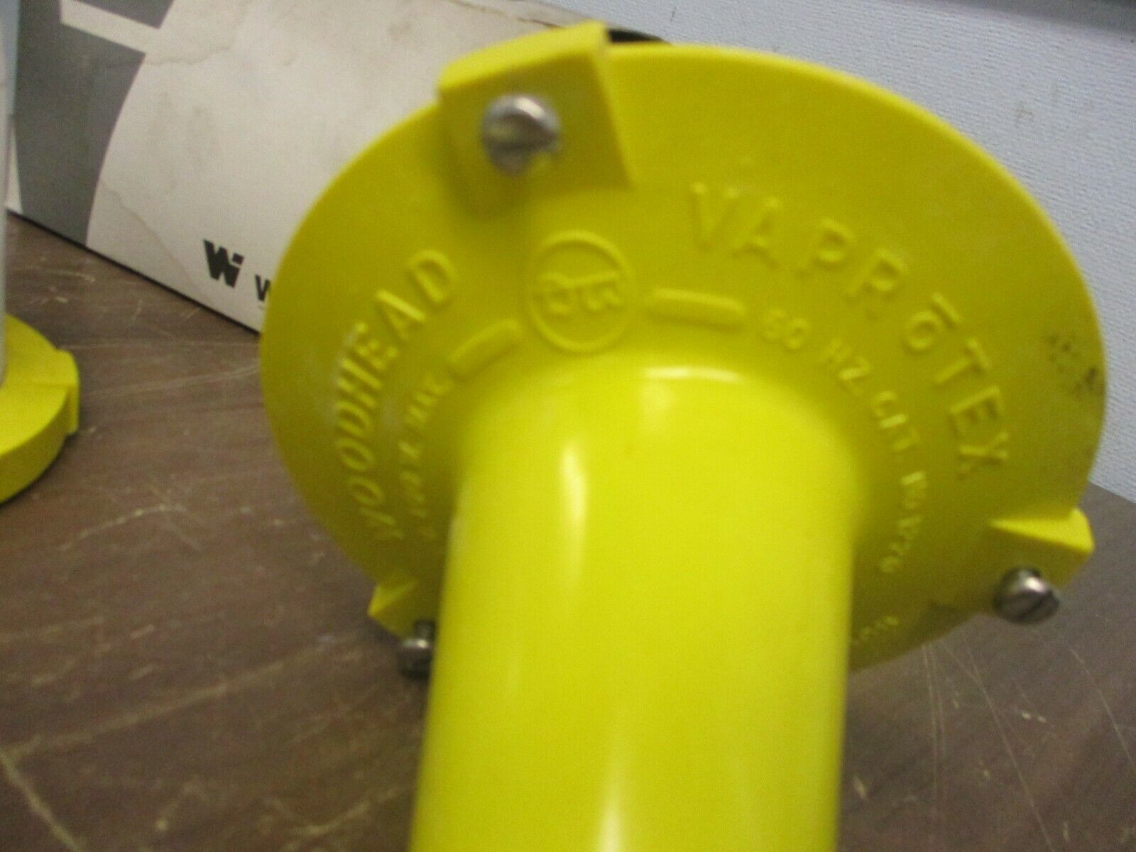 Daniel Woodhead Vaprotex Handlamp 1220 Teflon Globe New Surplus