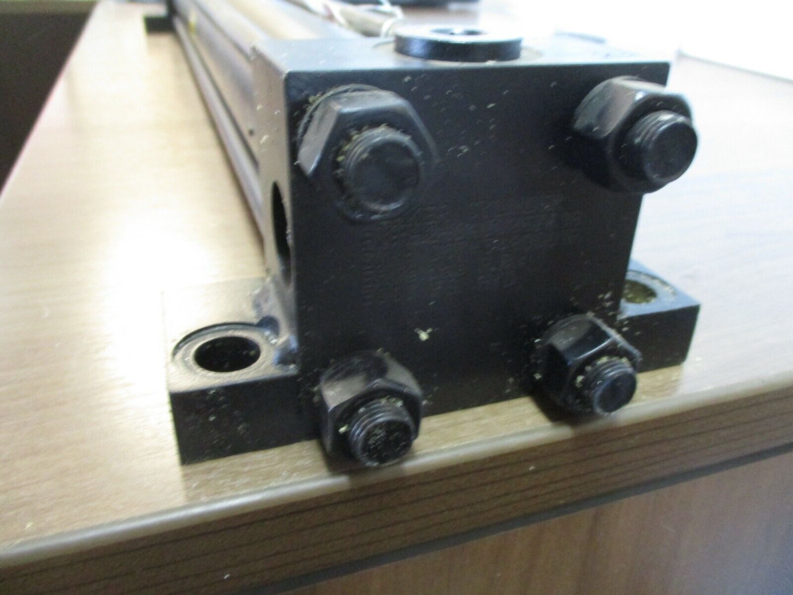 Parker Hydraulic Cylinder 1H2H0A00267498 Model: 2.00C2HHNAT1S13AC25.000 3000PSI