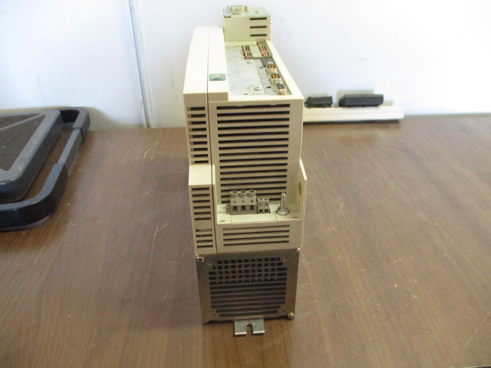 Lenze Servo Drive EVF9323-EV w/ Interbus S Module *Missing X7 Port* Used