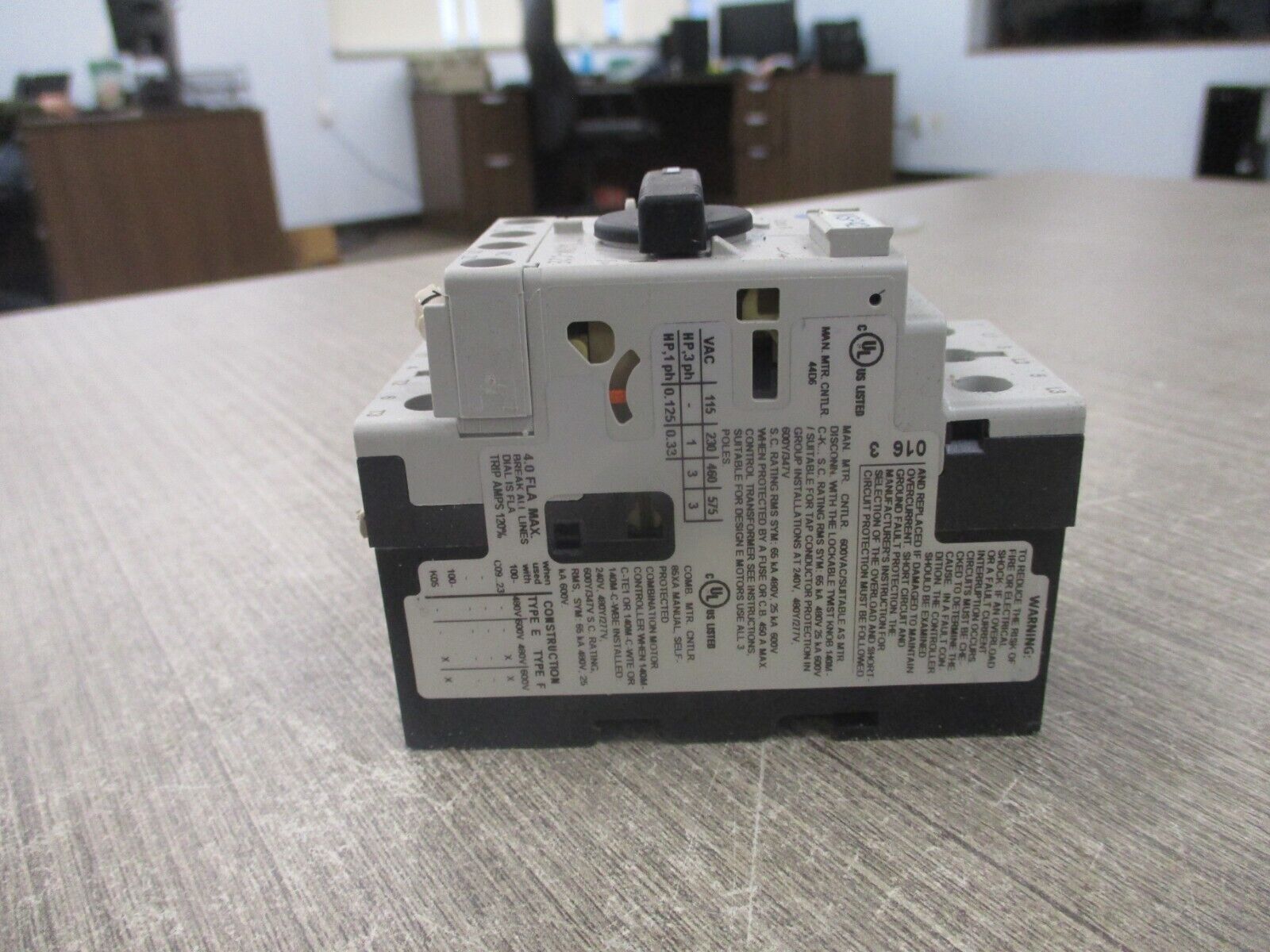 Allen-Bradley Manual Motor Protector 140M-C2E-B40 Ser. C Trip : 2.5-4.0A Used
