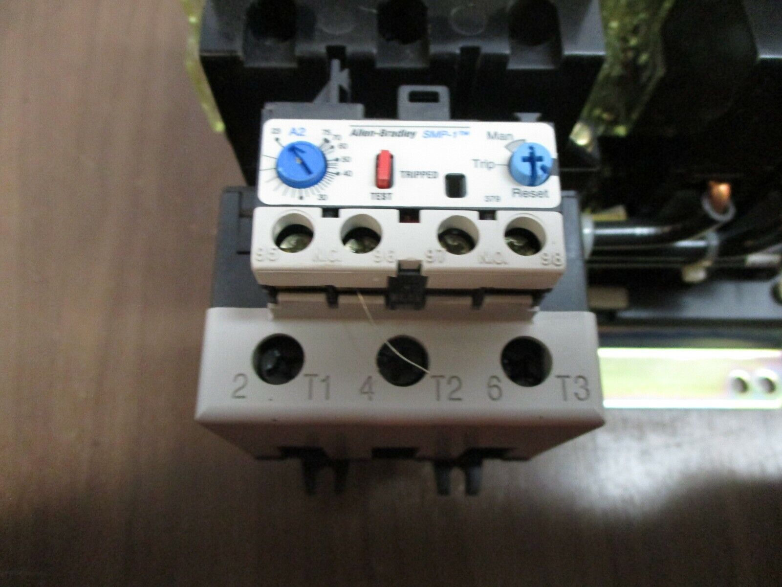 Allen-Bradley Reversing Starter 104-A60ND3-19B Ser. C 120V Coil Trip: 23-75A