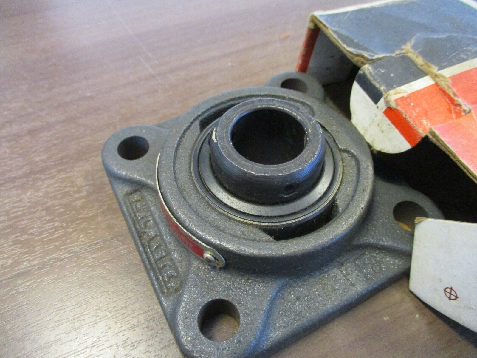 Morse SealMaster Flange Bearing SF-14 Shaft Size: 7/8" New Surplus