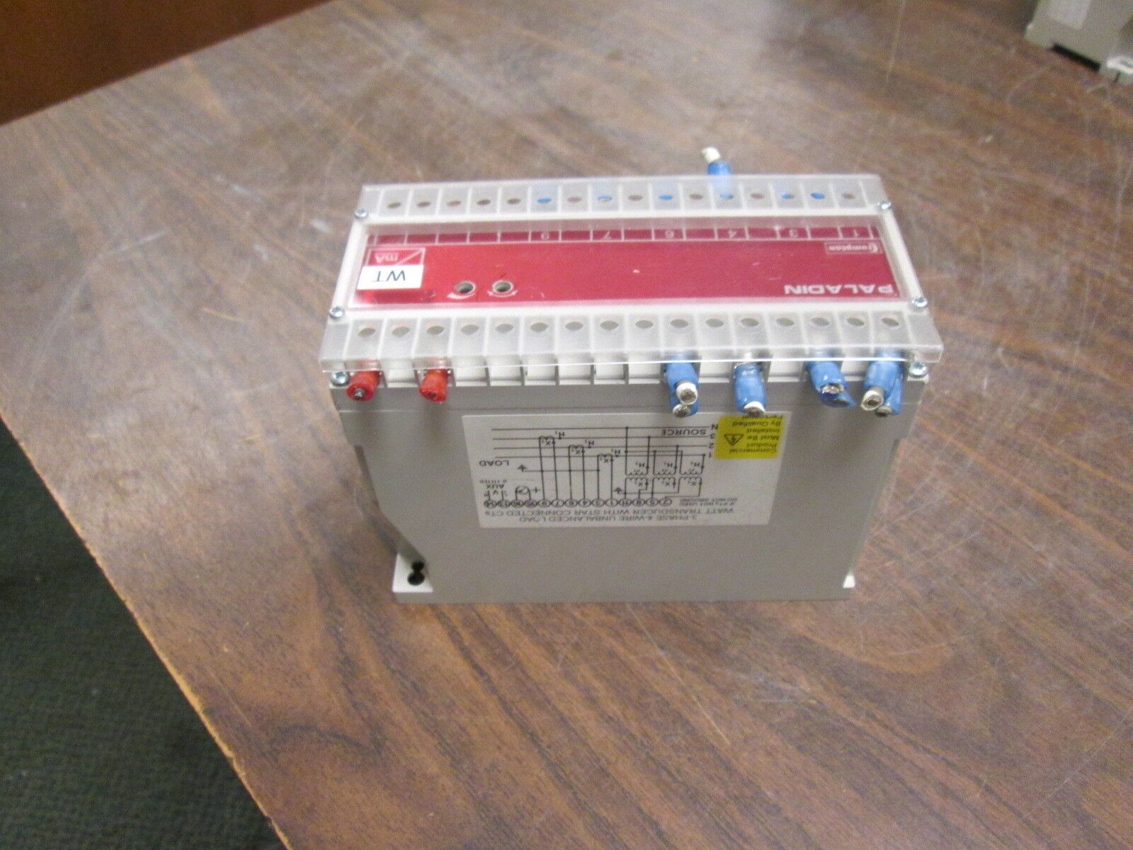 Crompton Paladin Transducer 256-TWNU 0/2000 AC KW 3Ph 4W CTR 3000:5 PTR 2.4:1