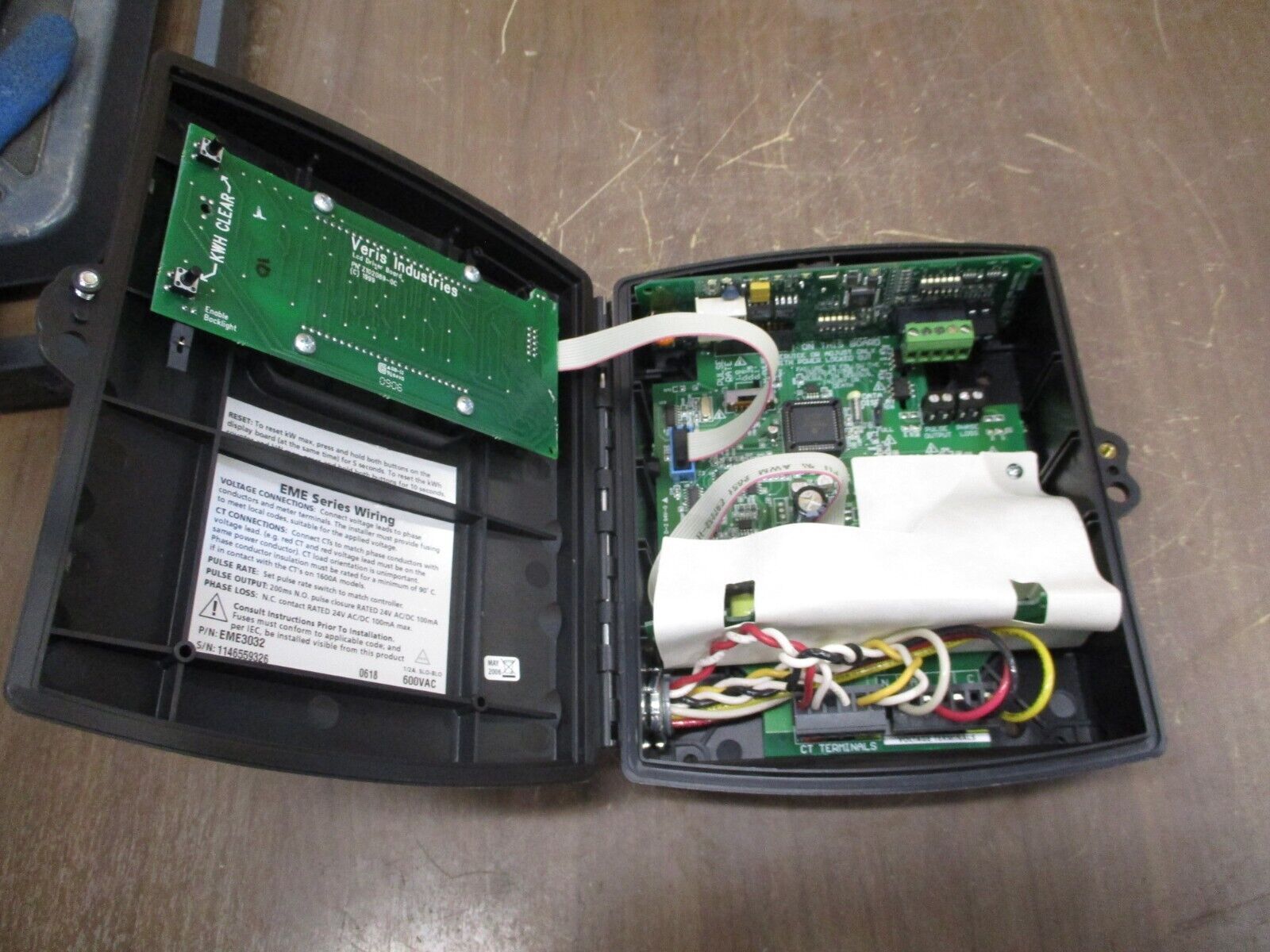 Square D PowerLogic Energy Meter EME3032 50VA 50-60Hz 100-300VAC 1Ph Used