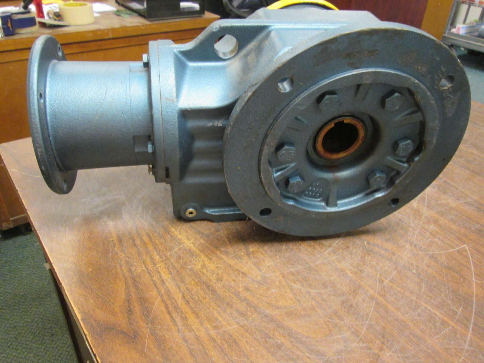 SEW-Eurodrive Gear KAF67LP56 Ratio 90.04:1 6370 in/lb Torque Used