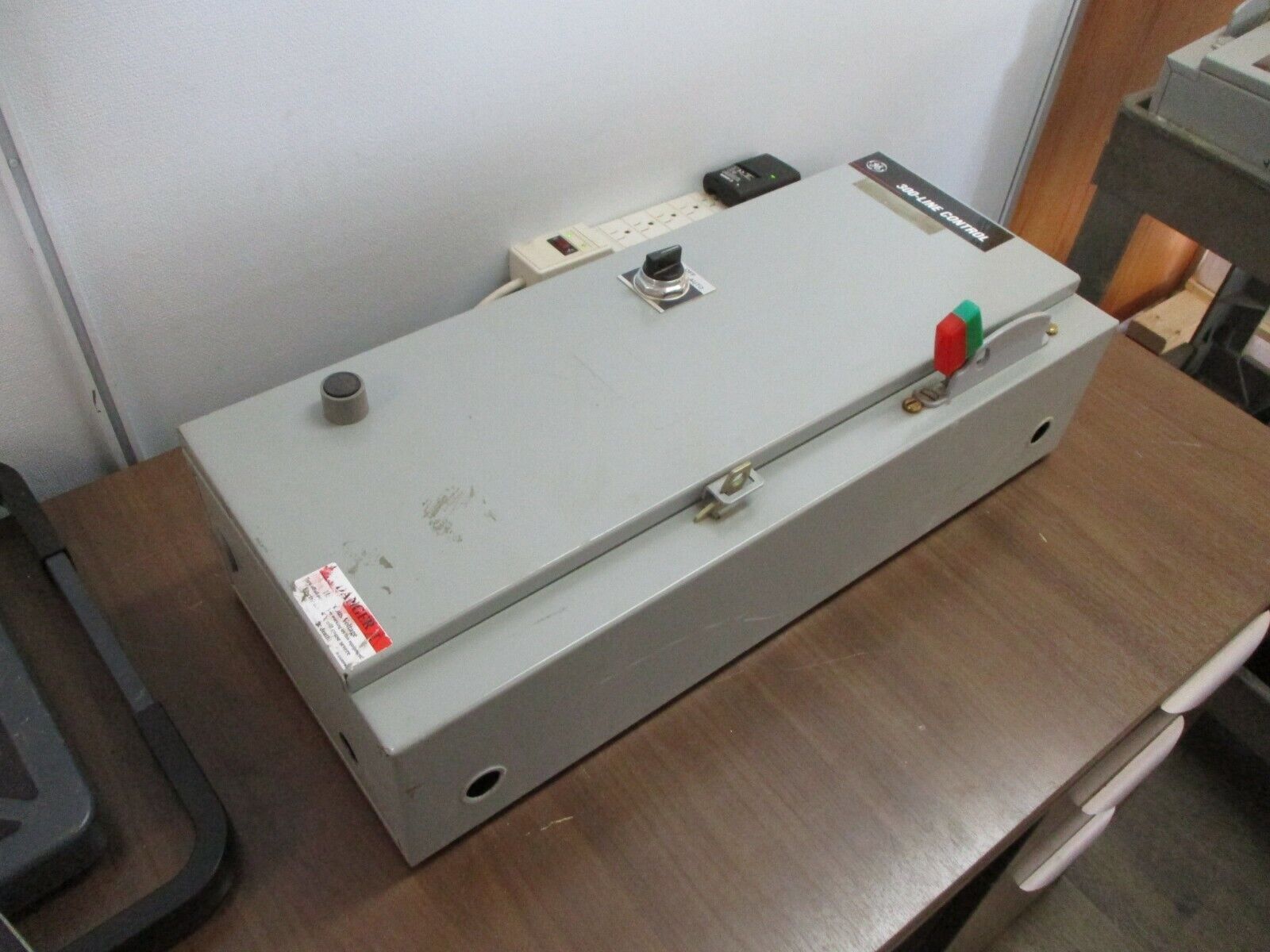 GE Fusible Size 1 Combination CR308CT**RA1AALAA# 200-208V Coil 27A 600V, Used