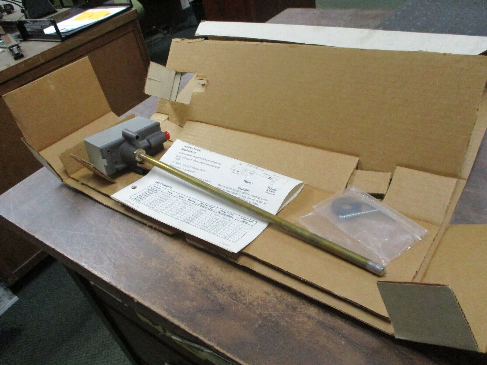 Barber-Colman Controline Pneumatic Duct Transmitter TKS-9014-0-1 Range: 0-100°F