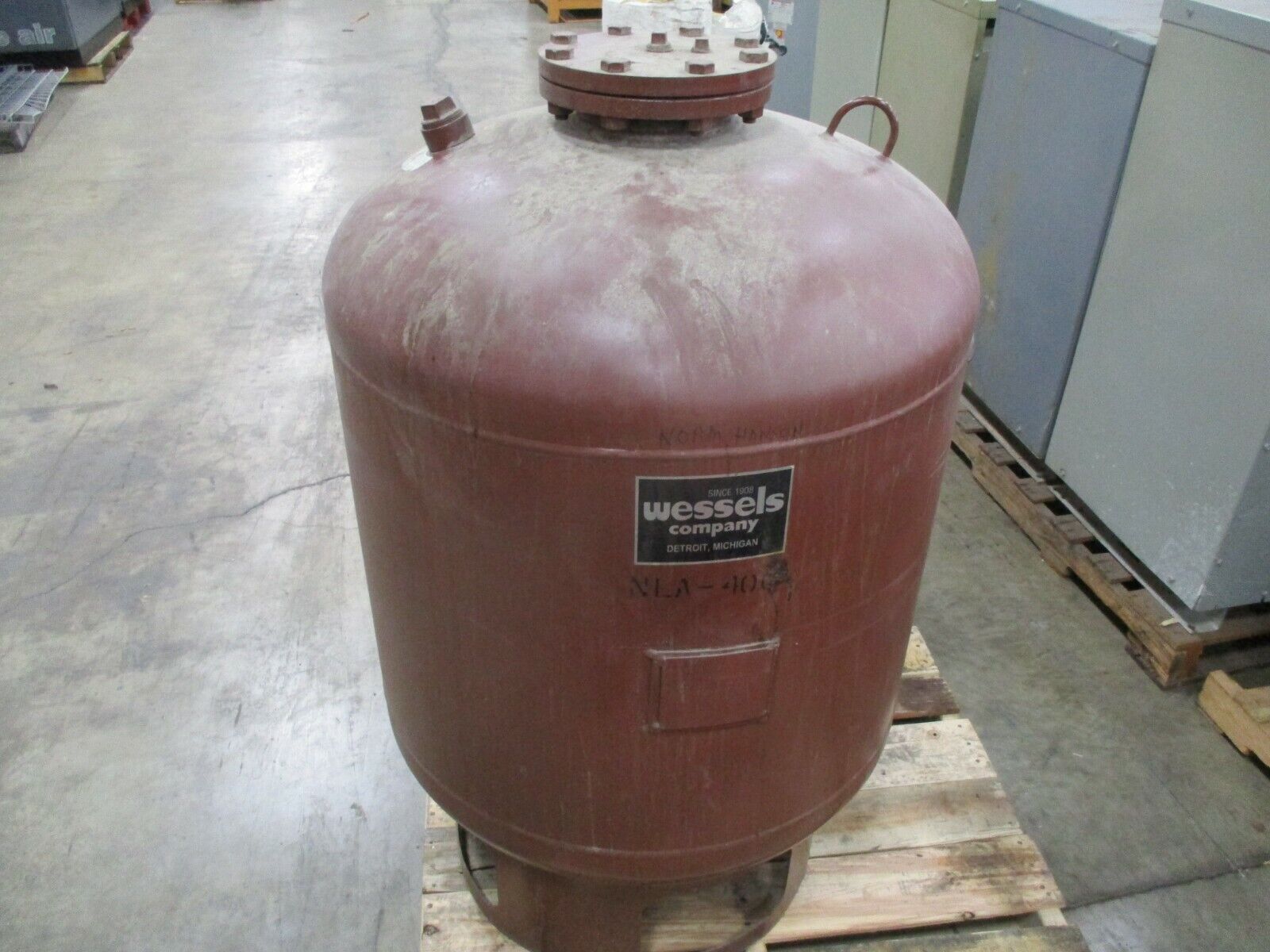 Wessels Company Bladder Expansion Tank NLA-400 106 Gallon Used