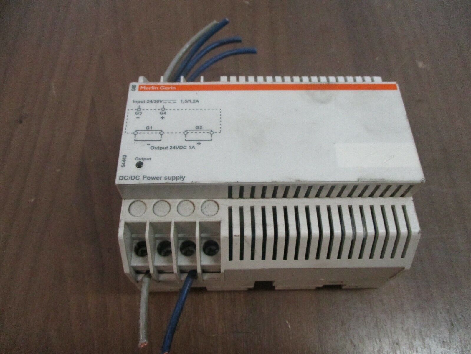 Merlin Gerin Power Supply 54440 Input: 24/30VDC 1.5/1.2A Output: 24VDC 1A Used