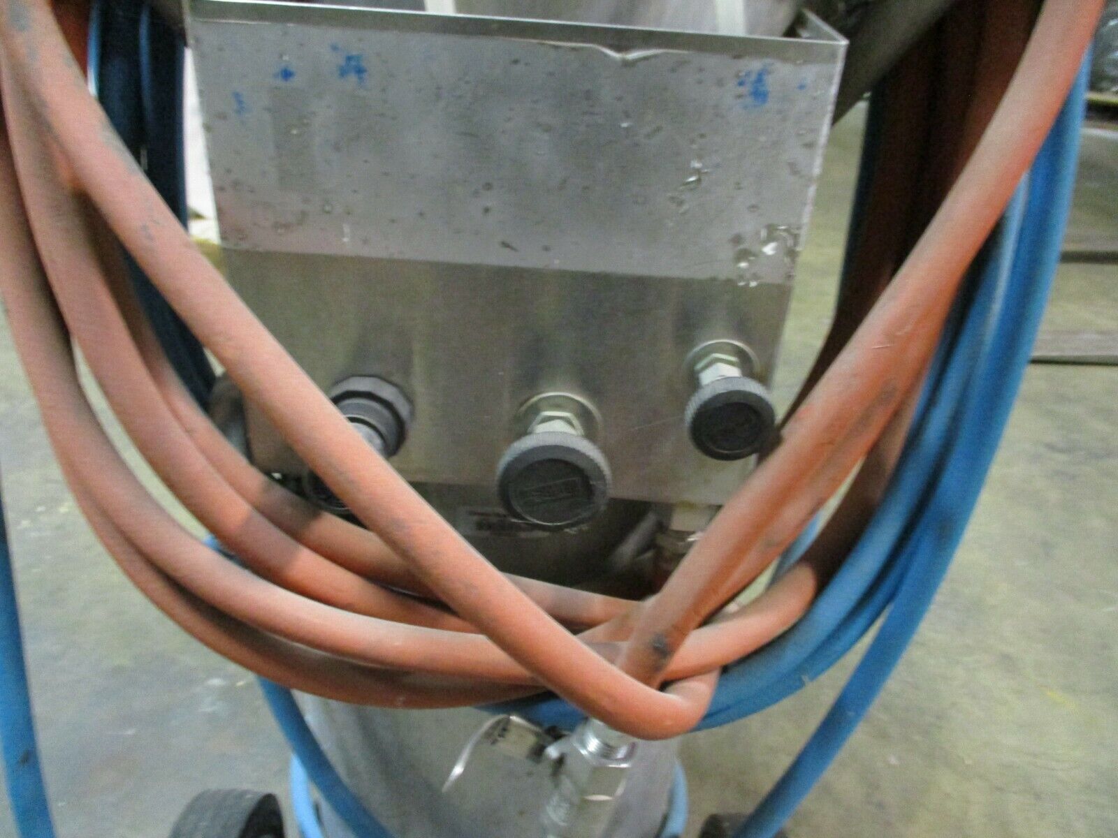 DBS Manufacturing Stainless Steel Pressurized Sprayer W711 Used