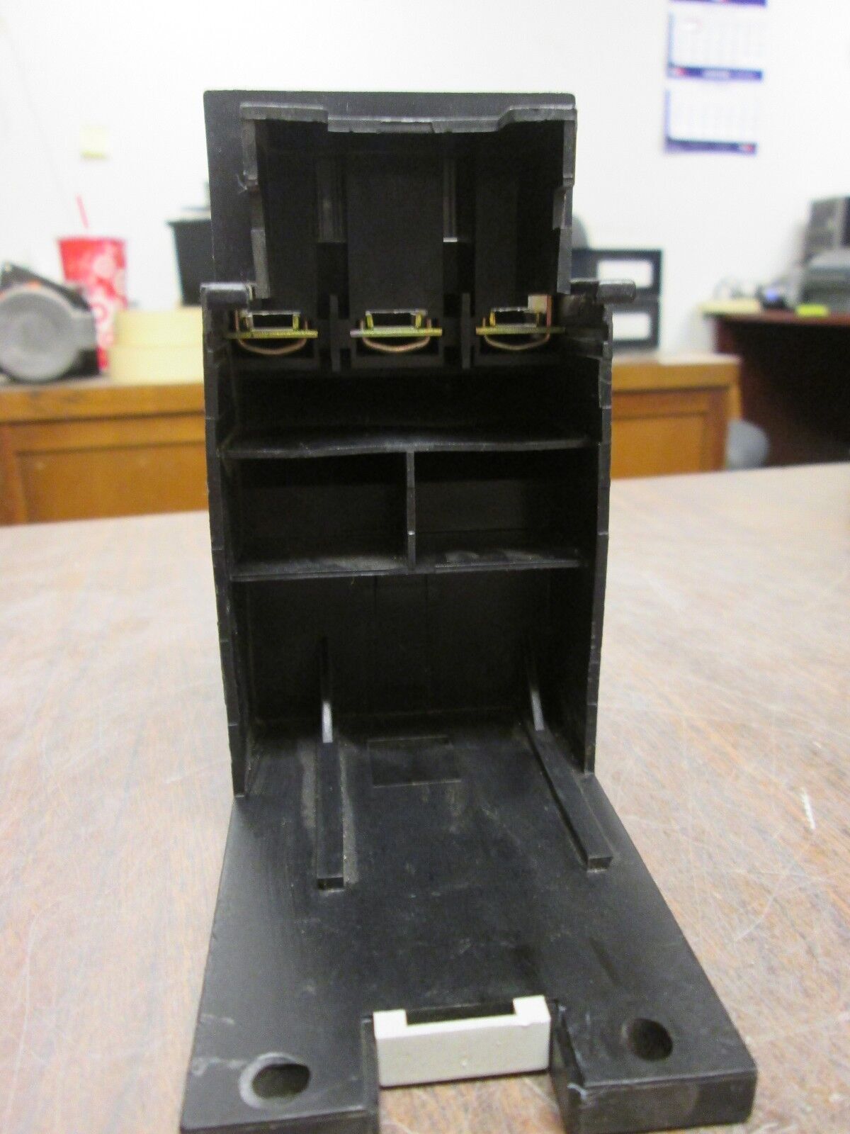 GE Overload Relay Base Adapter RT2XP 600V Used