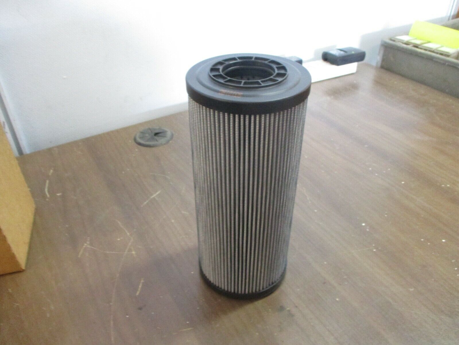 Parker Filter Element931018Q 20Q PN New Surplus