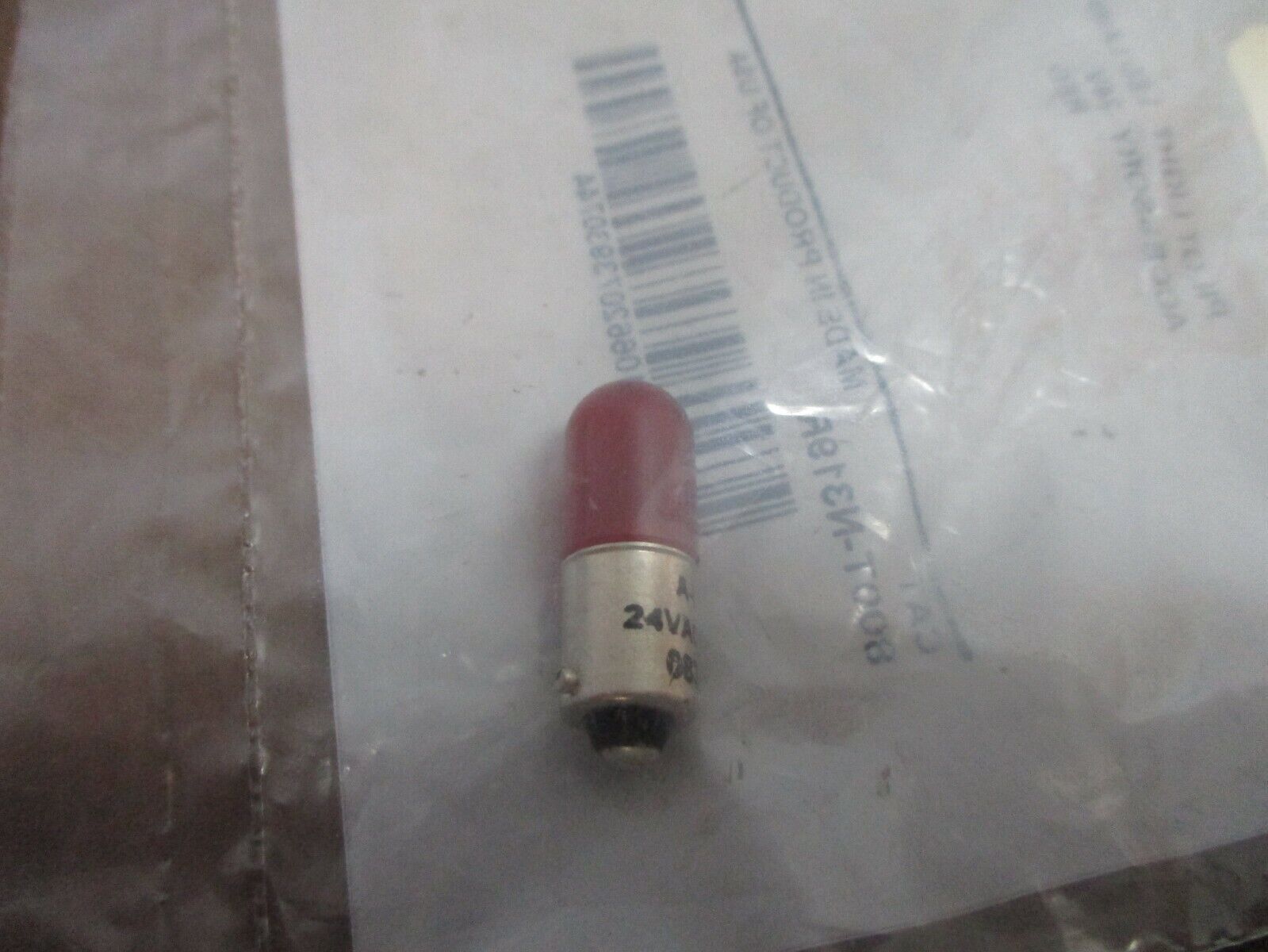 Allen-Bradley Pilot Light LED Lamp 800T-N319R Ser. C 24V Red New Surplus