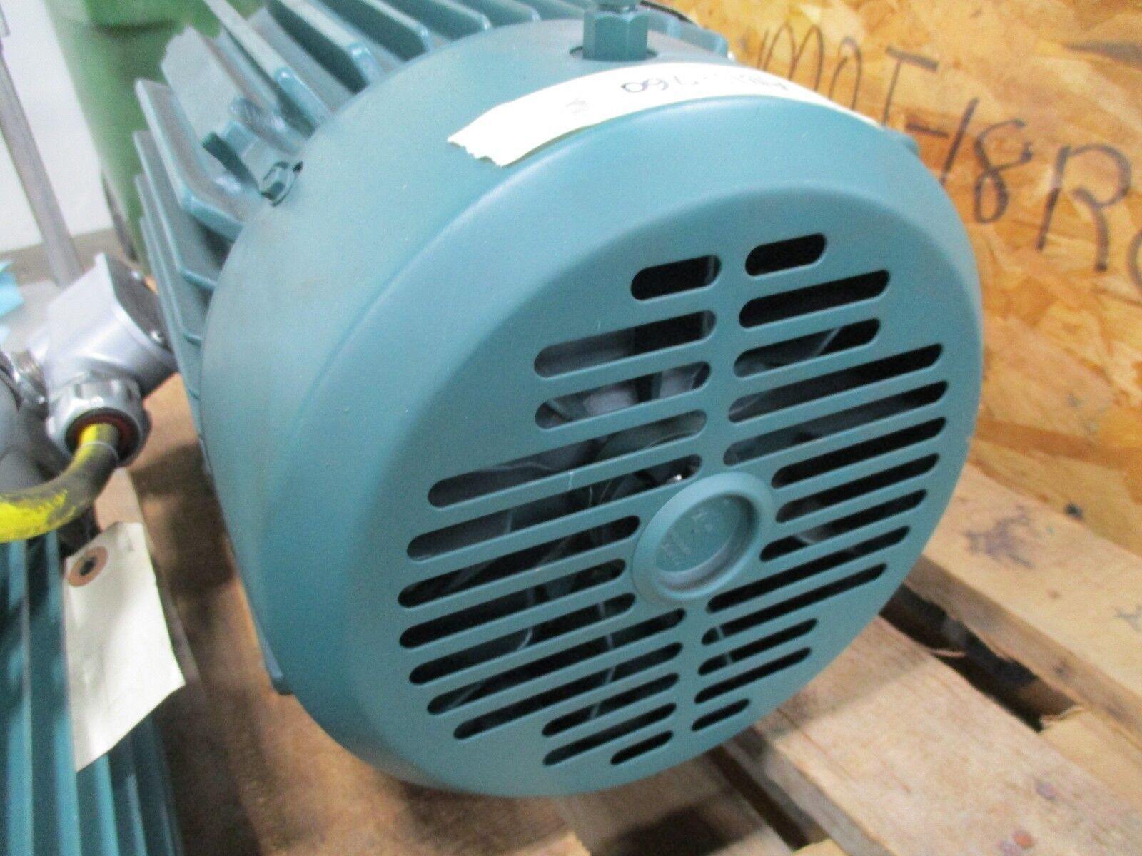 Reliance AI Duty Master AC Motor P18G3110F 1HP 1800RPM 460V 1.4A 3Ph New Surplus