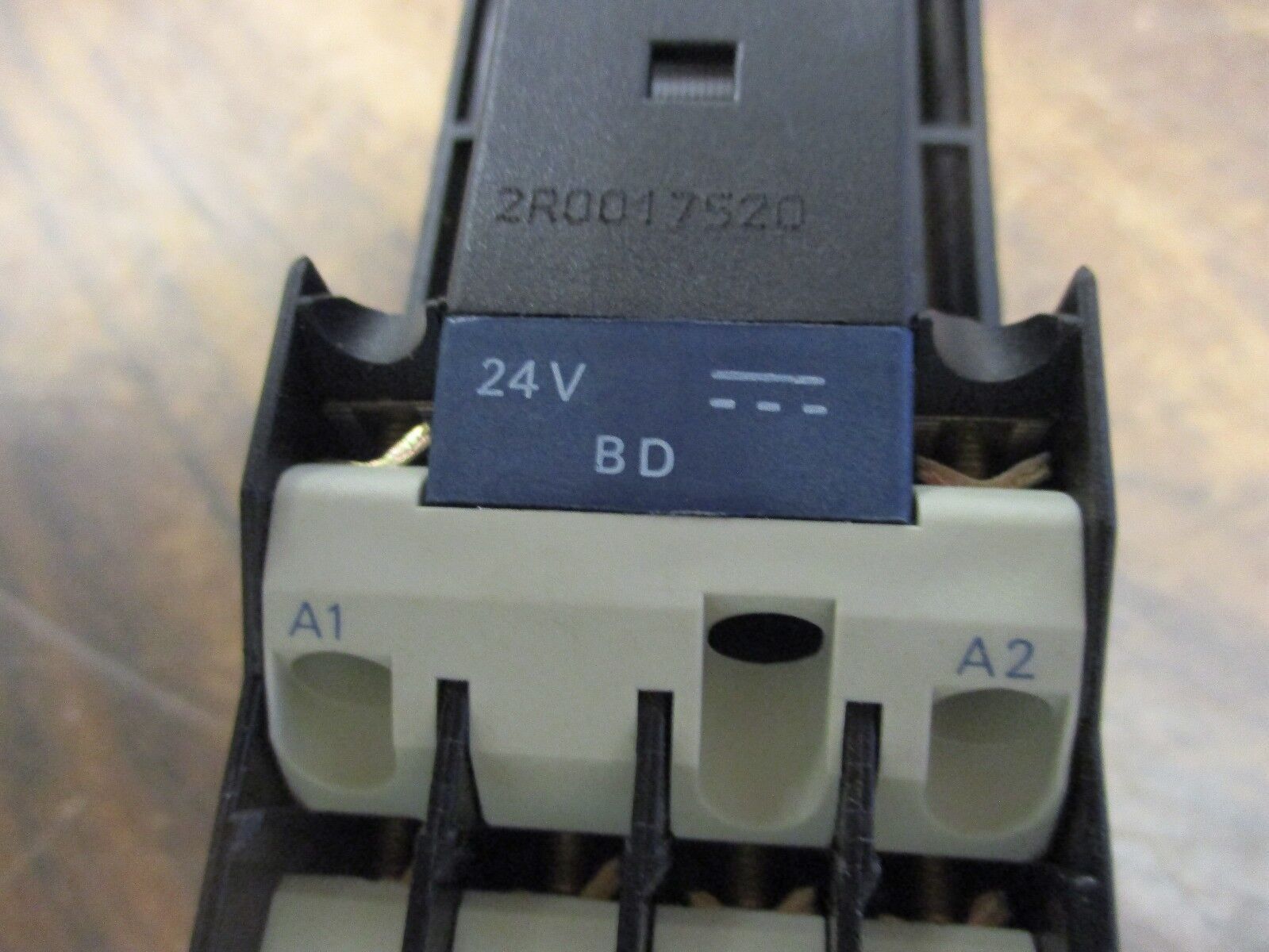 Telemecanique Contactor CA3 DN40 24V Coil Used