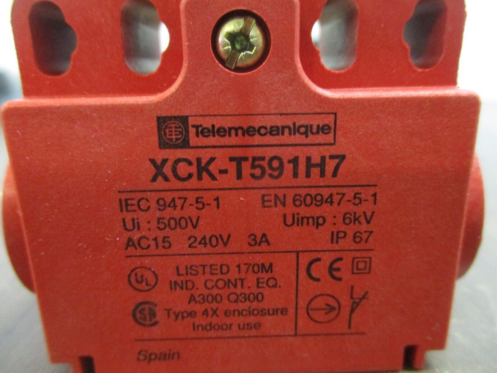 Telemecanique Limit Switch XCK T591H7 New Surplus