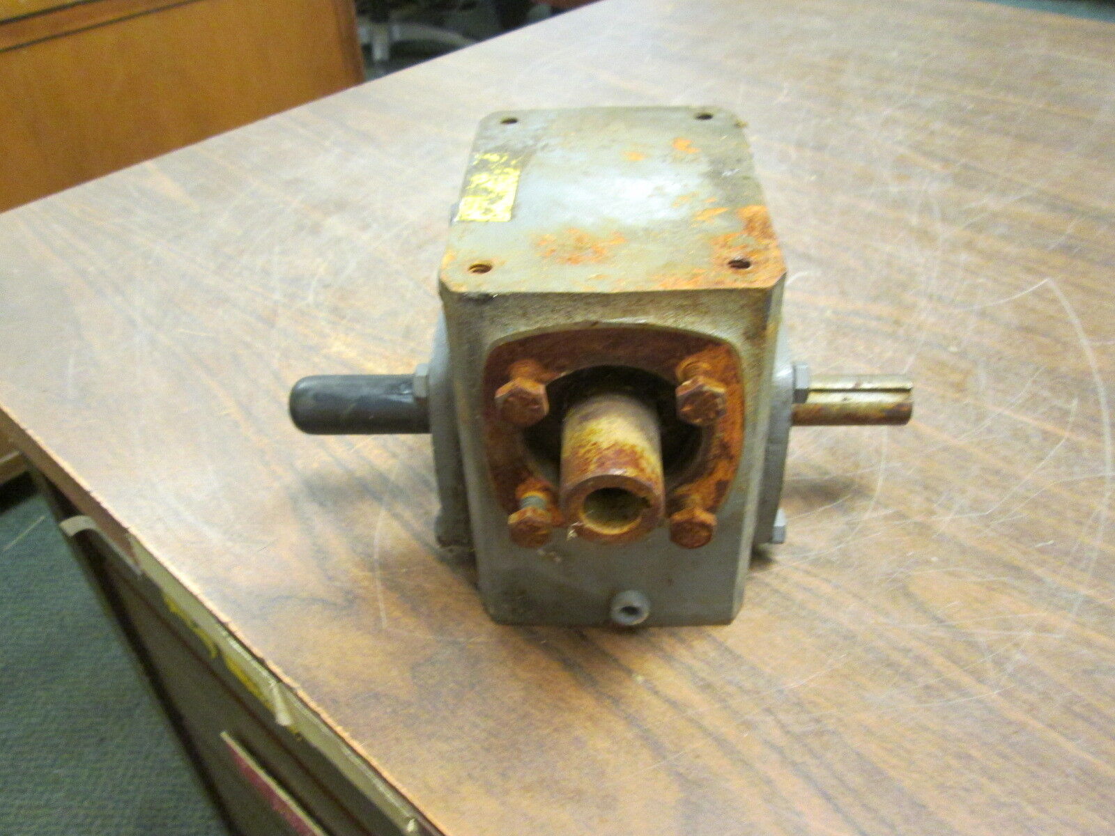 Boston Gear Reducer F71520BSH 0.63HP In Ratio 20:1 377 lb/in Torque Out Used