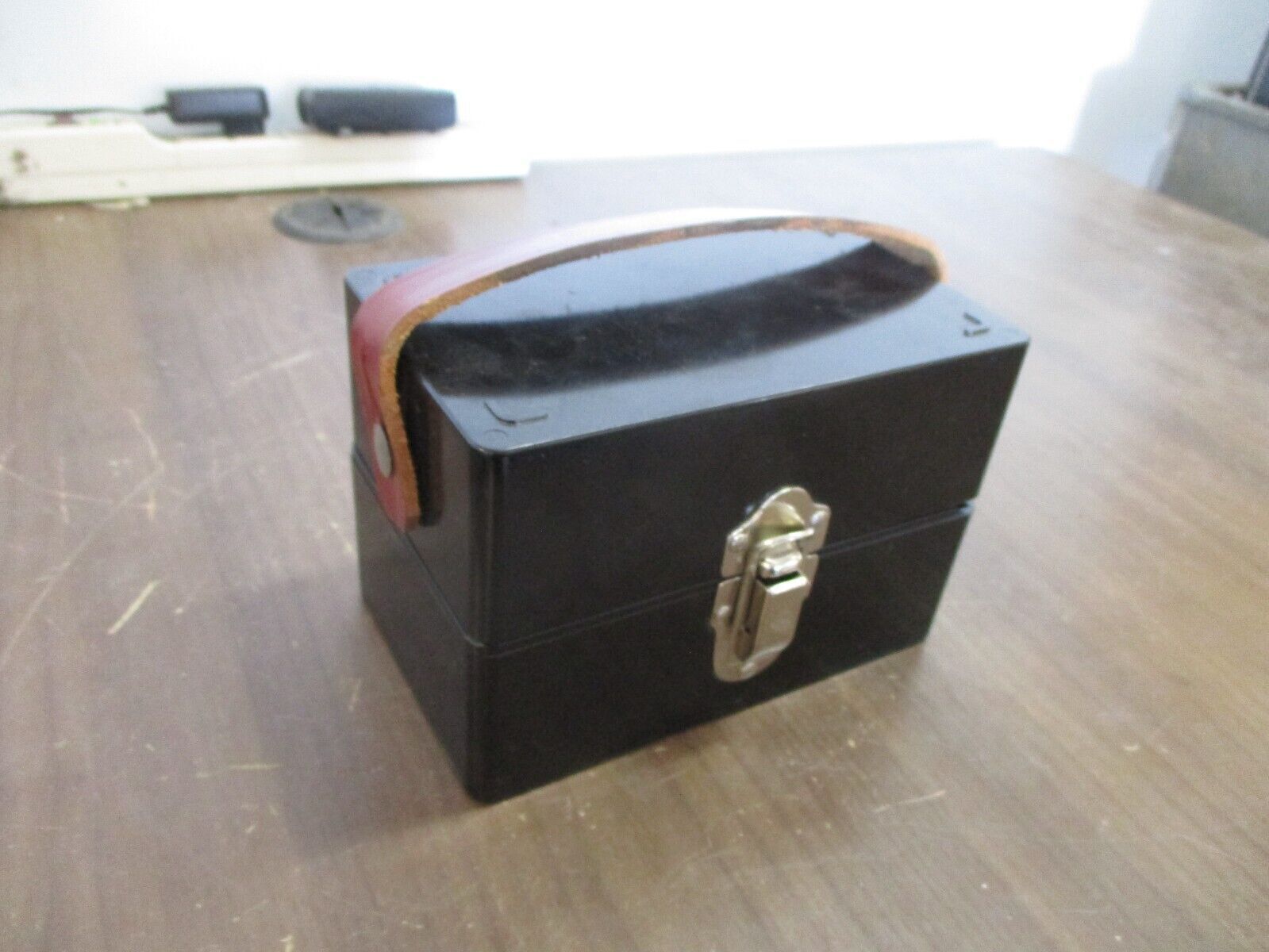 Jewell Electrical Plaster-Eye Electronic Outlet Locator 72T Used