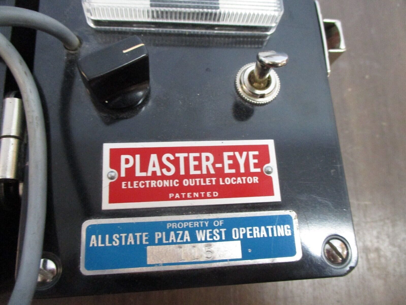 Jewell Electrical Plaster-Eye Electronic Outlet Locator 72T Used