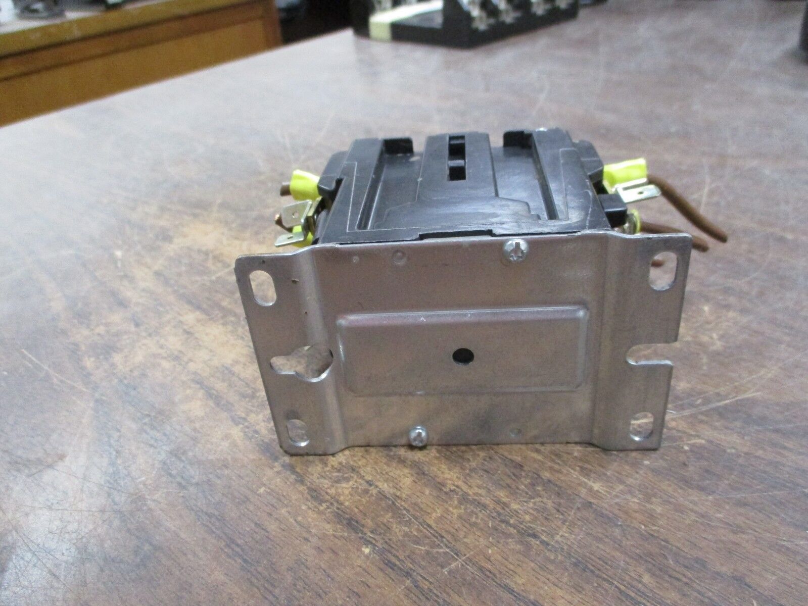 Siemens/Furnas Contactor 42AF35AJASH 24V Coil 25A 600V Used