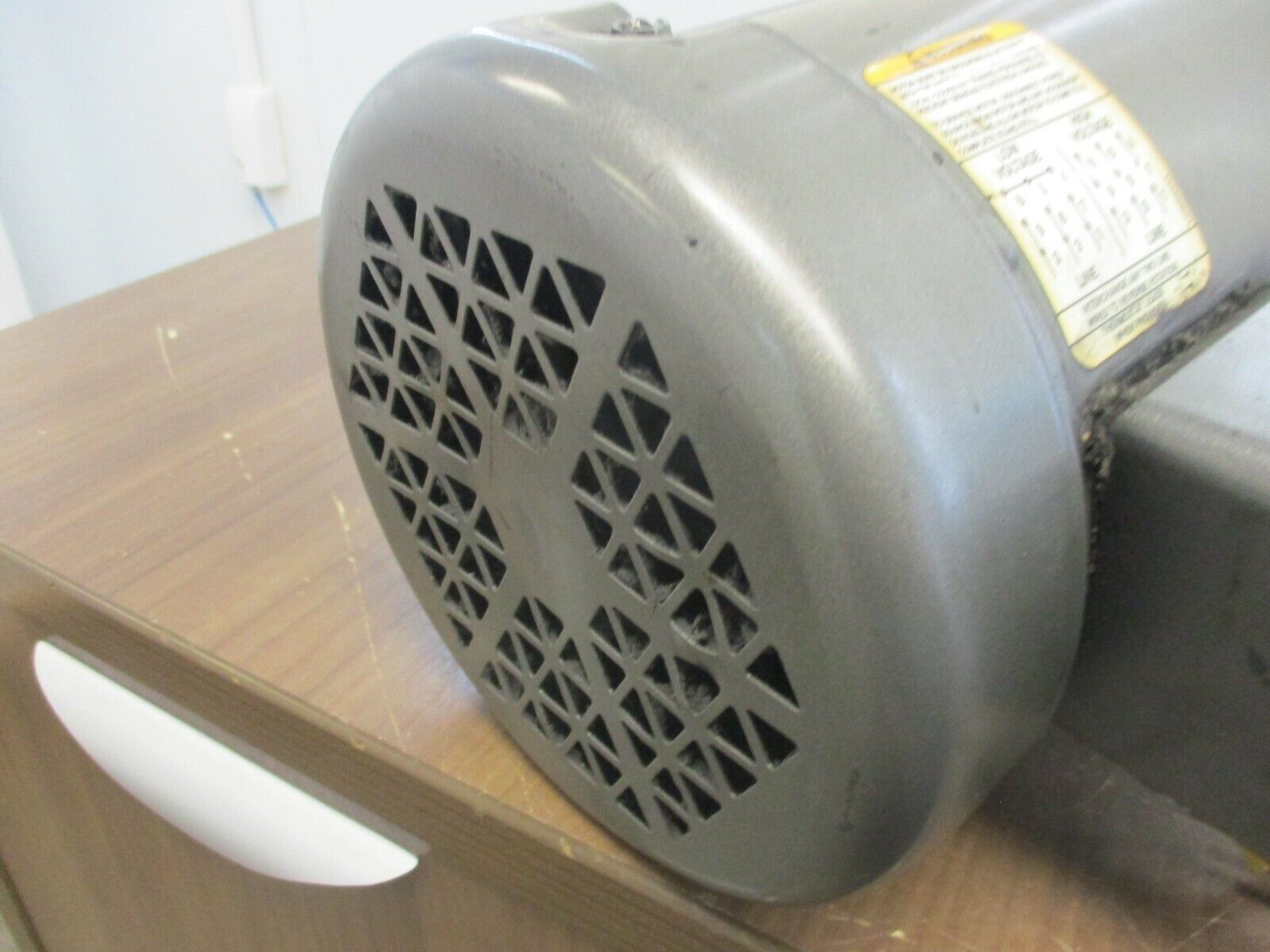 Baldor AC Motor w/ Gear VM3542 3/4HP 1800RPM FR:56C ENCL:TEFC 208-230/460V Used
