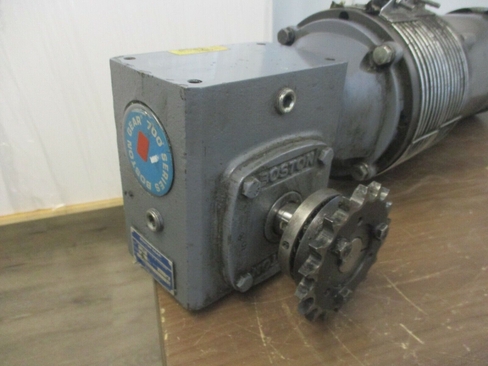 Baldor AC Motor w/ Gear VM3542 3/4HP 1800RPM FR:56C ENCL:TEFC 208-230/460V Used