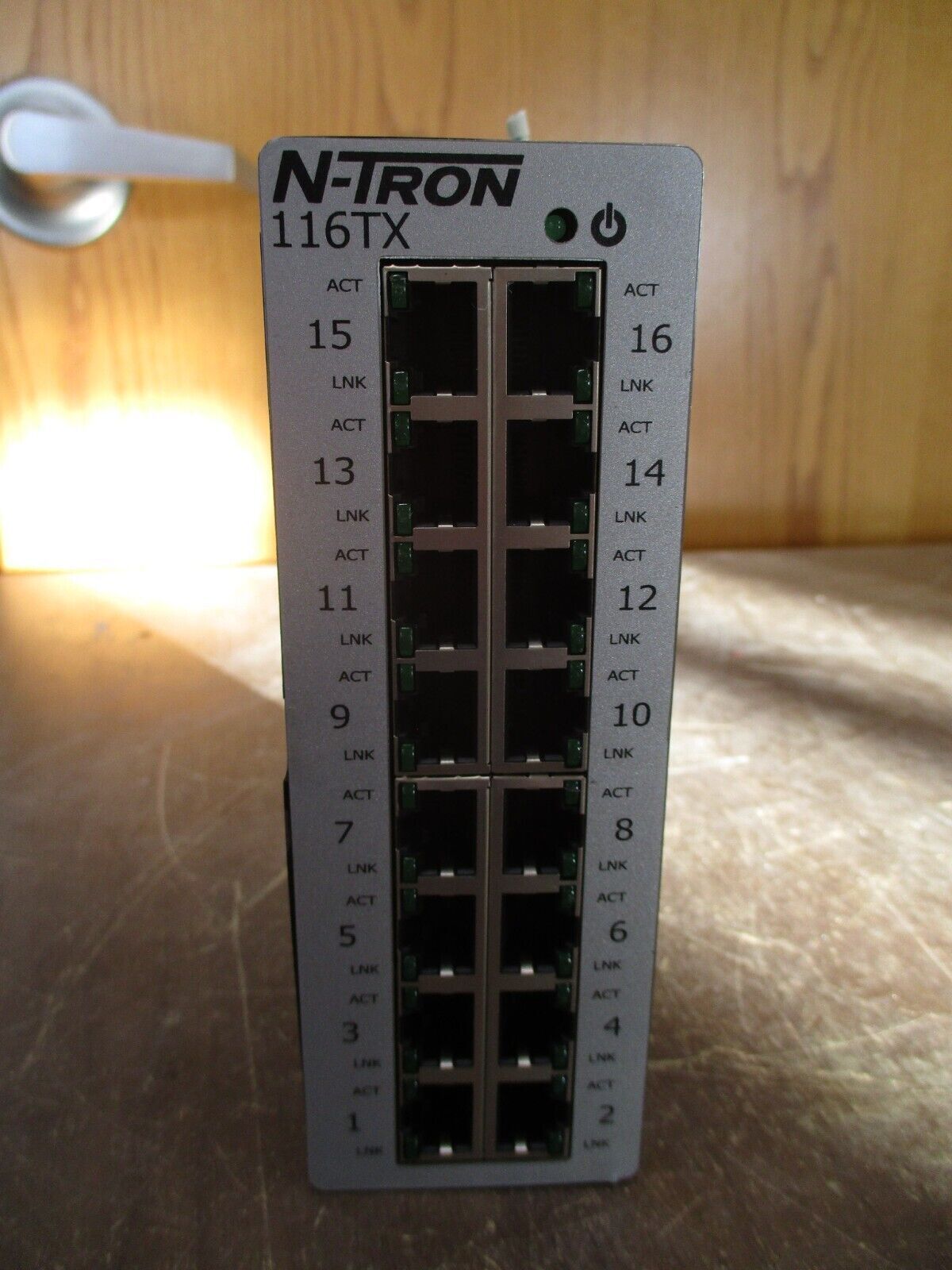 N-Tron Industrial Ethernet Switch 116TX 16-Port 10-49VDC 300mA Used