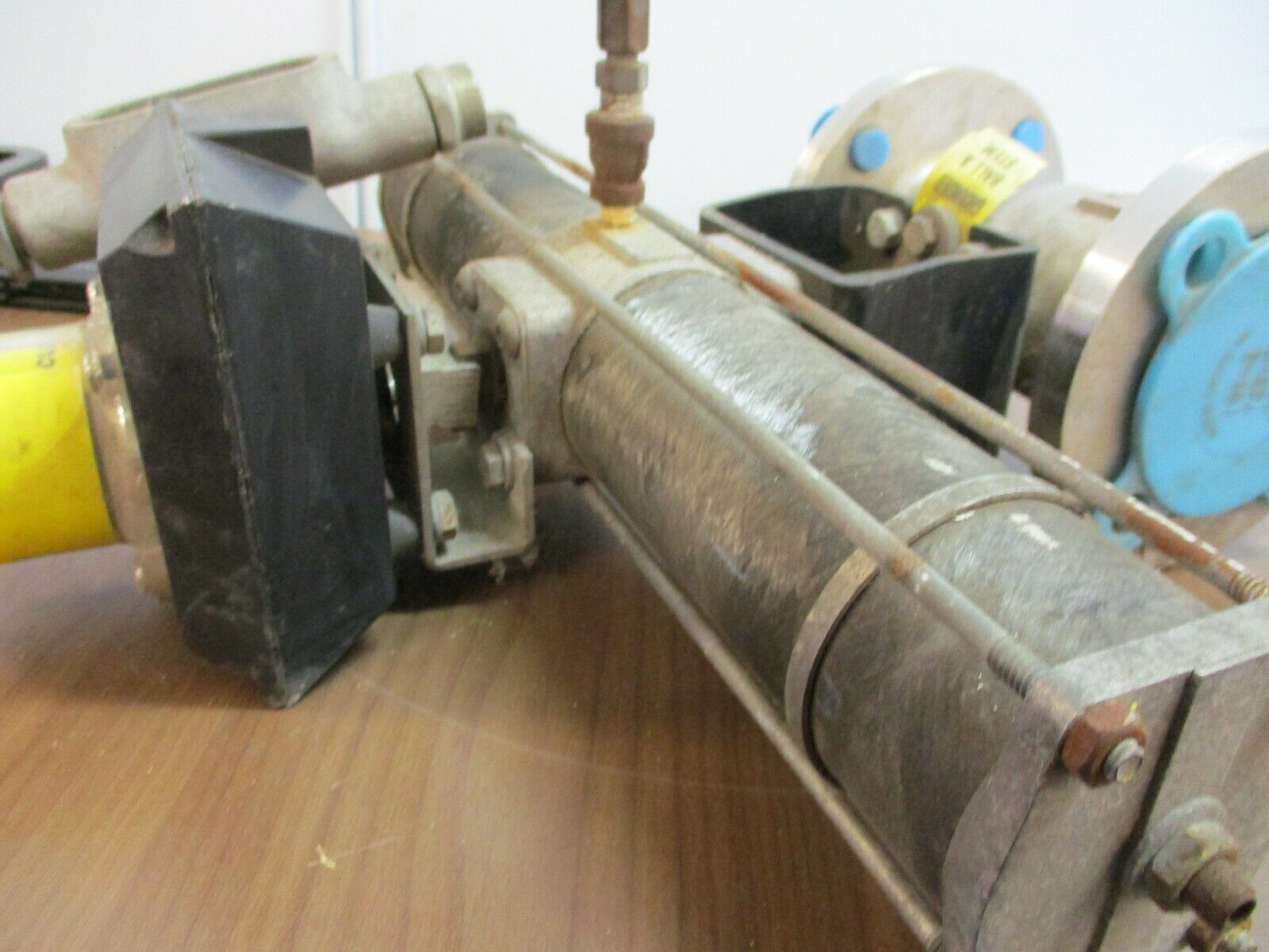 Conbraco Actuated Valve 8TA1C801 Body: CF8M Ball/Stem: 316SS Seat: RPTPE Used
