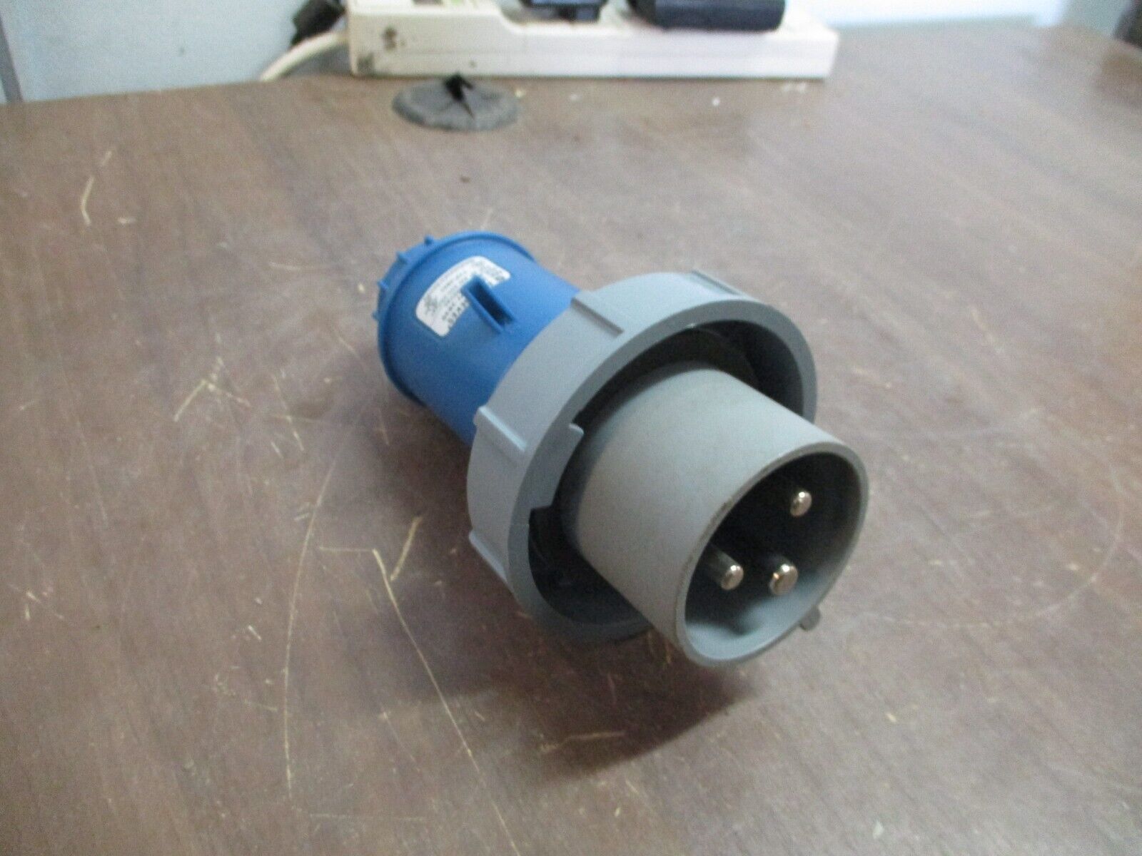 Mennekes Plug ME 330P6W-3830 30A 250V 2P 3W *Conduit End* Used