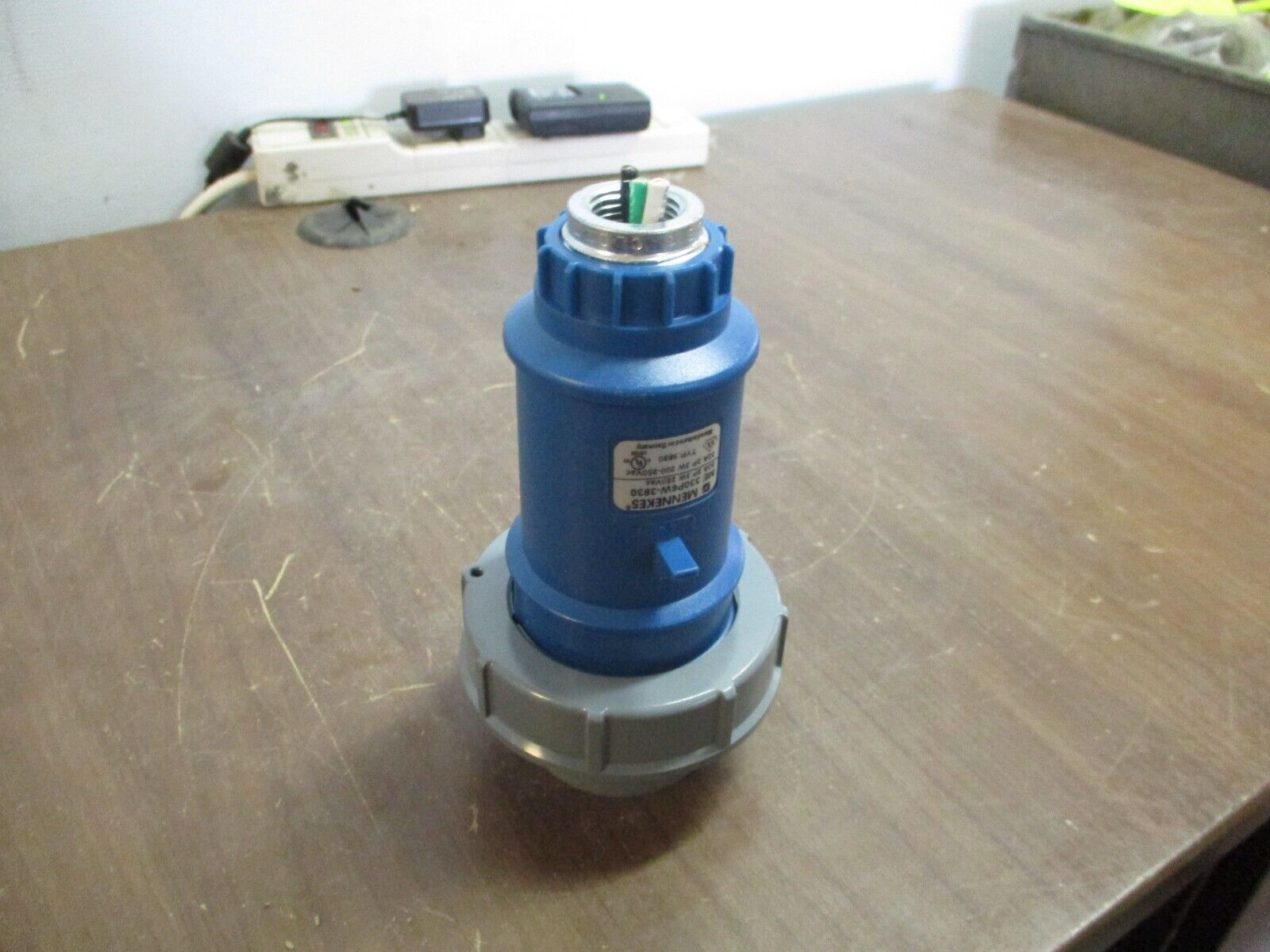 Mennekes Plug ME 330P6W-3830 30A 250V 2P 3W *Conduit End* Used