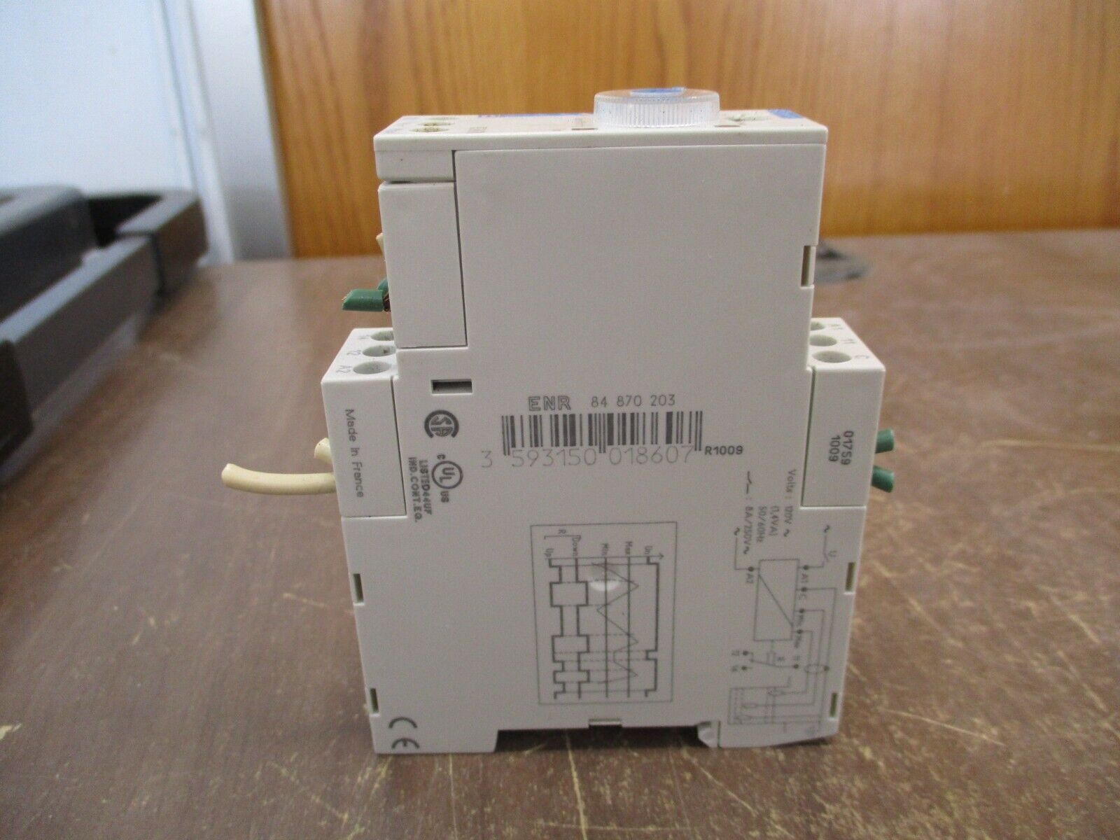 Crouzet Liquid Level Relay 84 870 203 Sensitivity: 5-100k Ohms Used