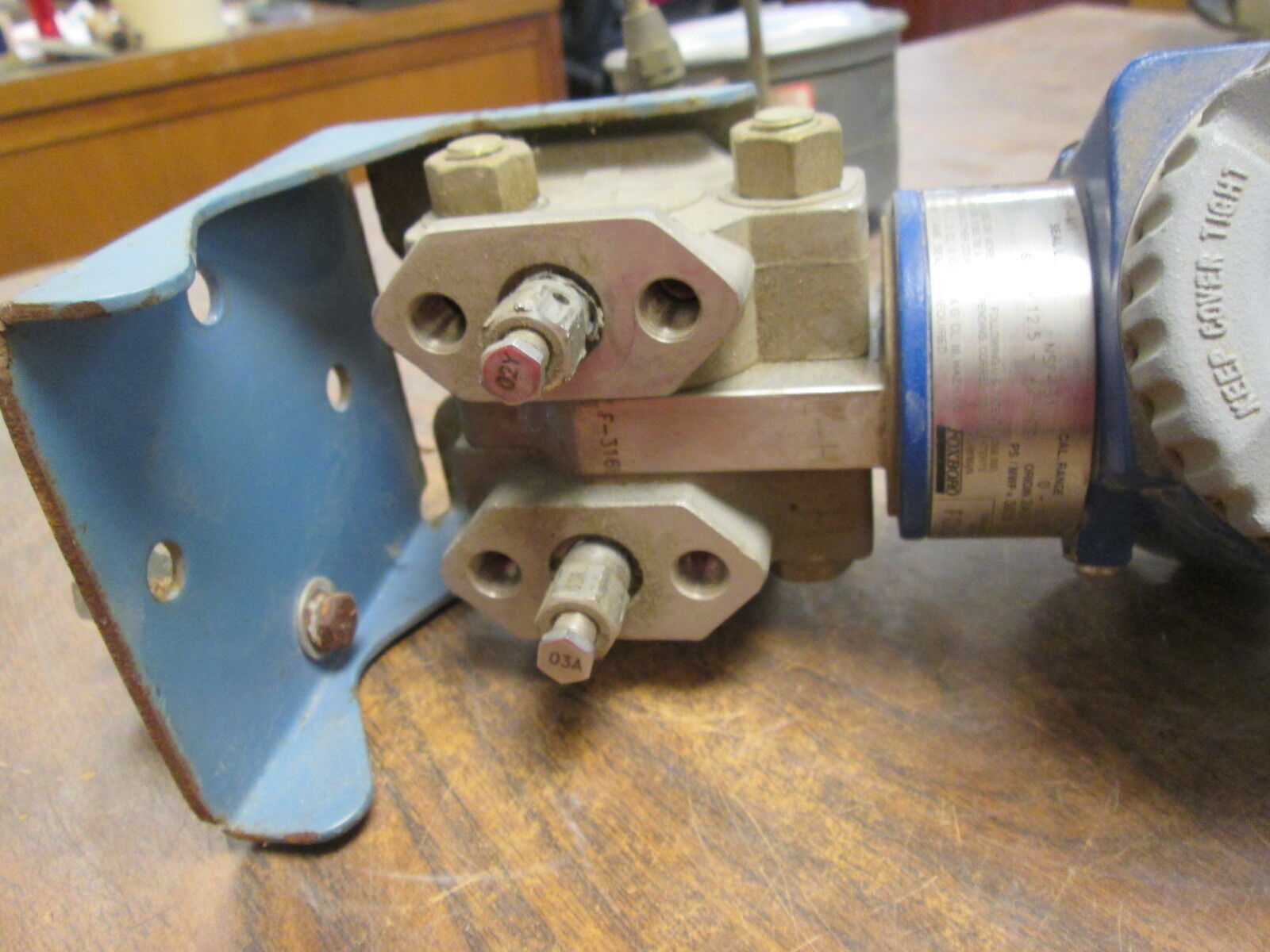 Foxboro Differential Pressure Transmitter IDP25-D22B21F-M1 12.5-42VDC 3626PSI