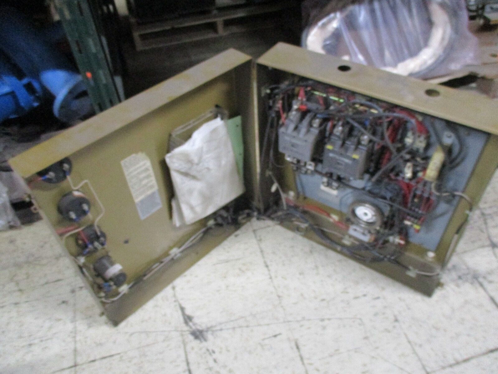 Kohler Automatic Transfer Panel 2T0624 70A 240V 2P 1Ph 3W 60Hz Used