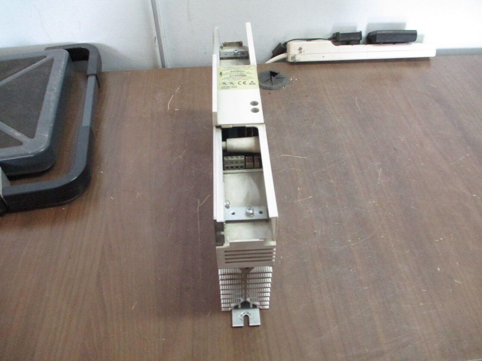 Lenze Braking Module EMB9351-E *Missing (2) Terminal Cover* Used
