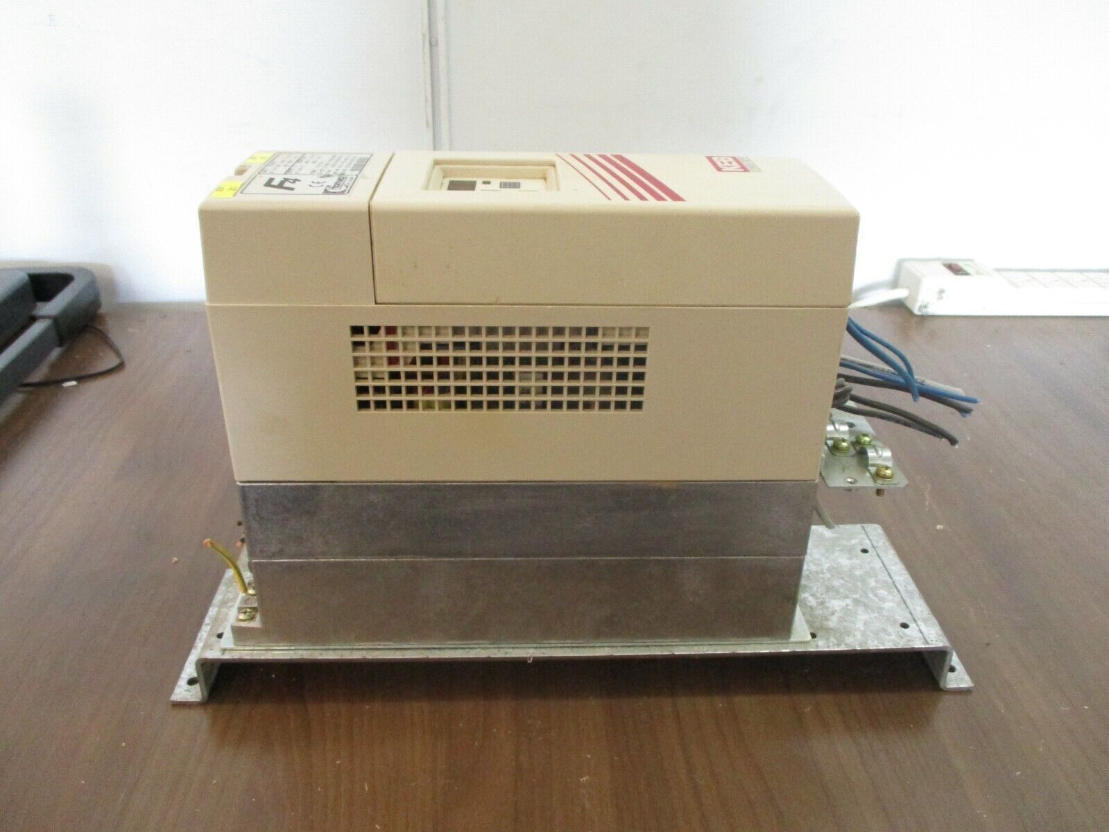 Homag KEB Combivert F4 AC Drive 05 F4 C1D-4A01/1.4 0.37kW/0.5HP 3Ph w/ Keypad