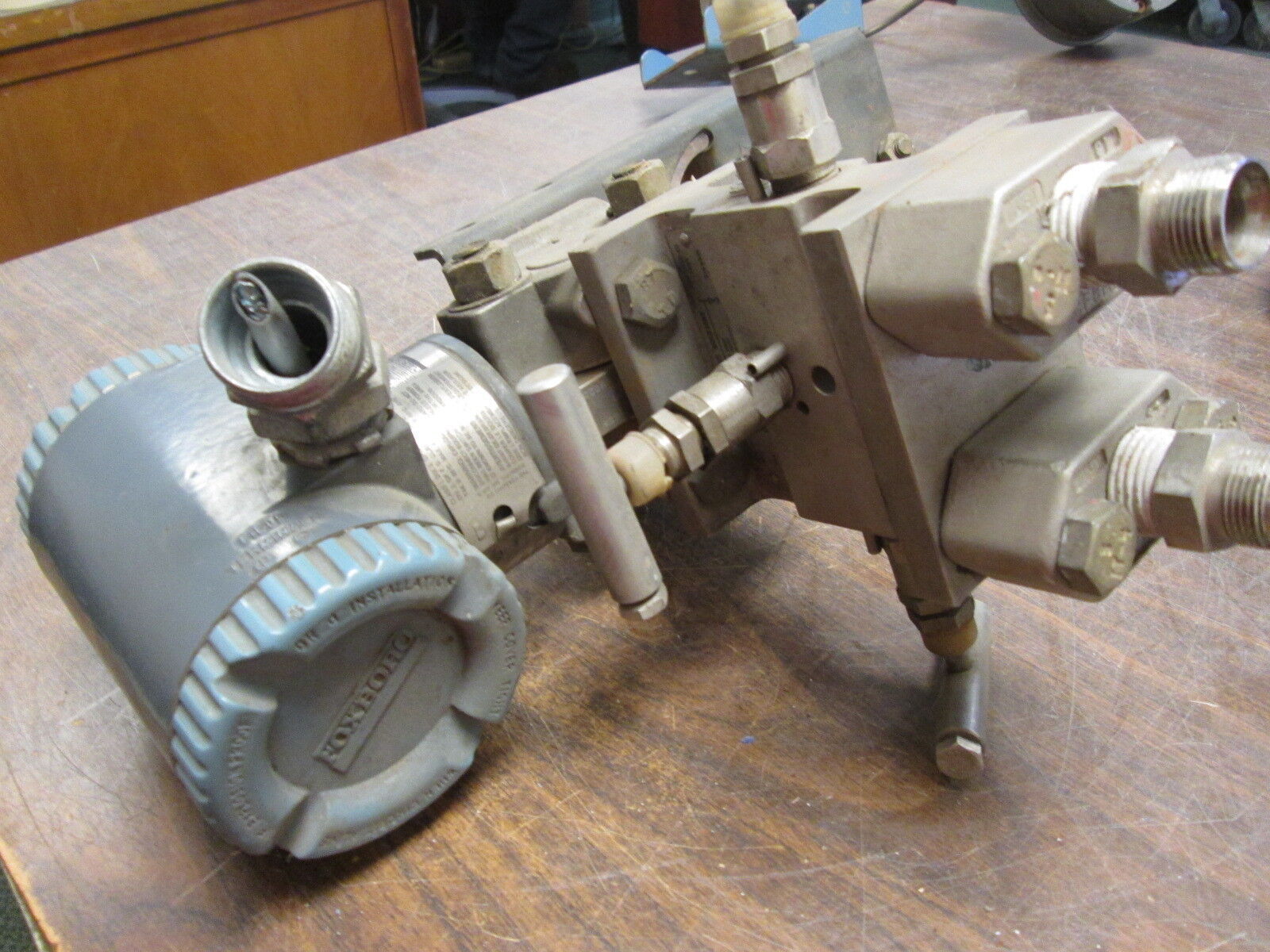 Foxboro Pressure Transmitter 1DP10-D26P-M1 12.5-42VDC 3626PSI MWP Used