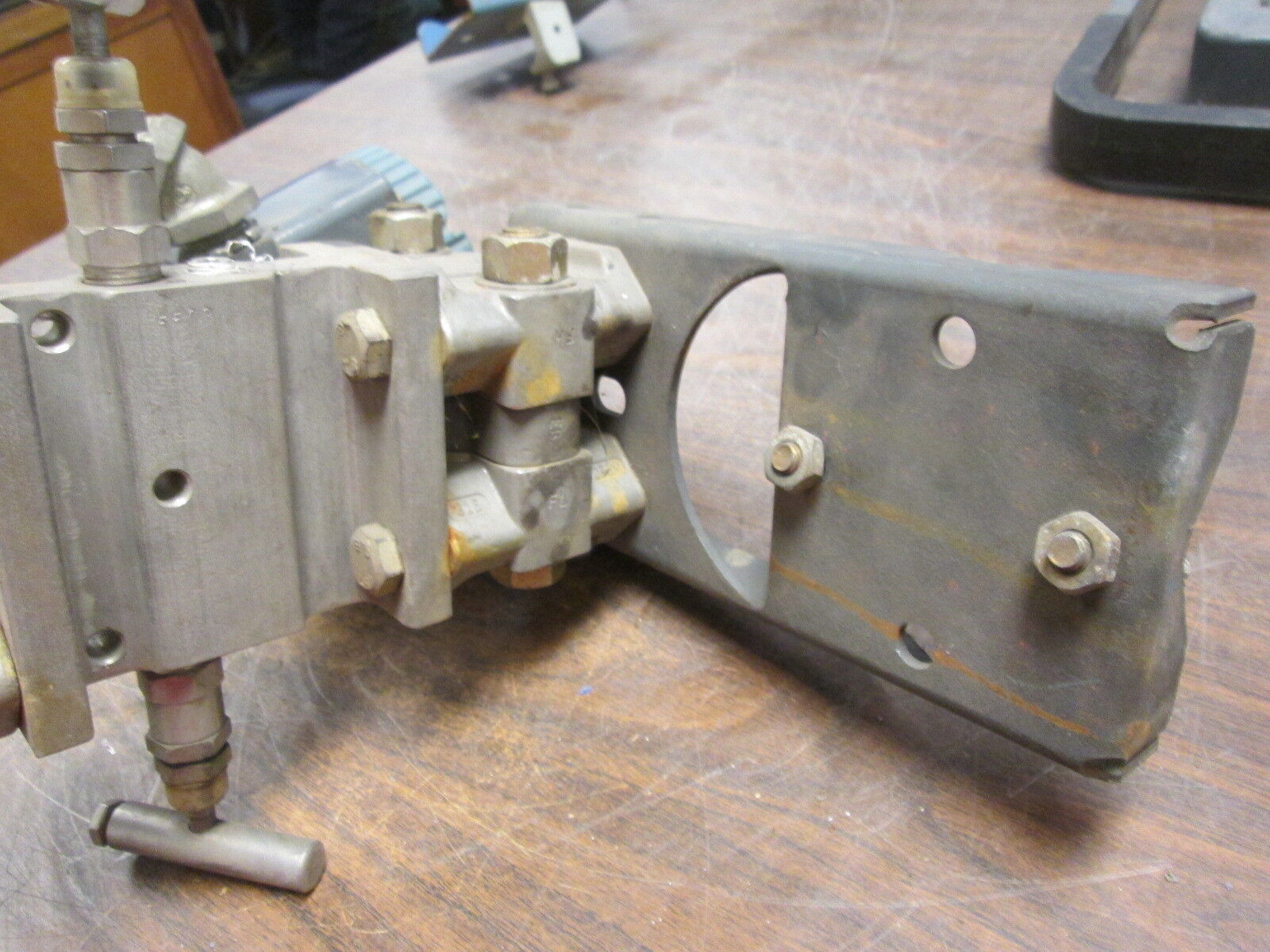 Foxboro Pressure Transmitter 1DP10-D26P-M1 12.5-42VDC 3626PSI MWP Used