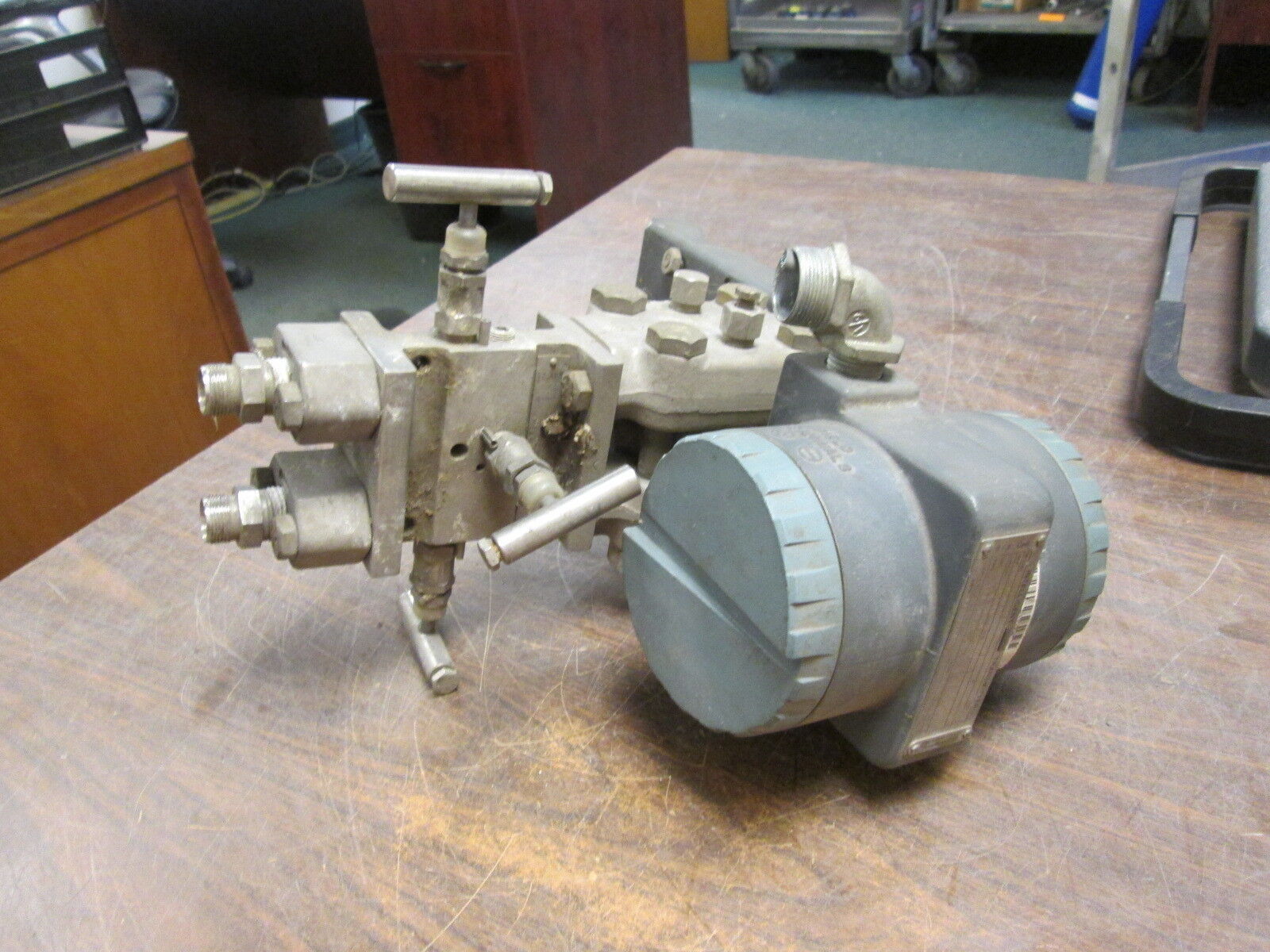 Foxboro Intelligent Transmitter 823DP-D3S1NH2-M 12.5-42VDC 3000PSI MWP Used