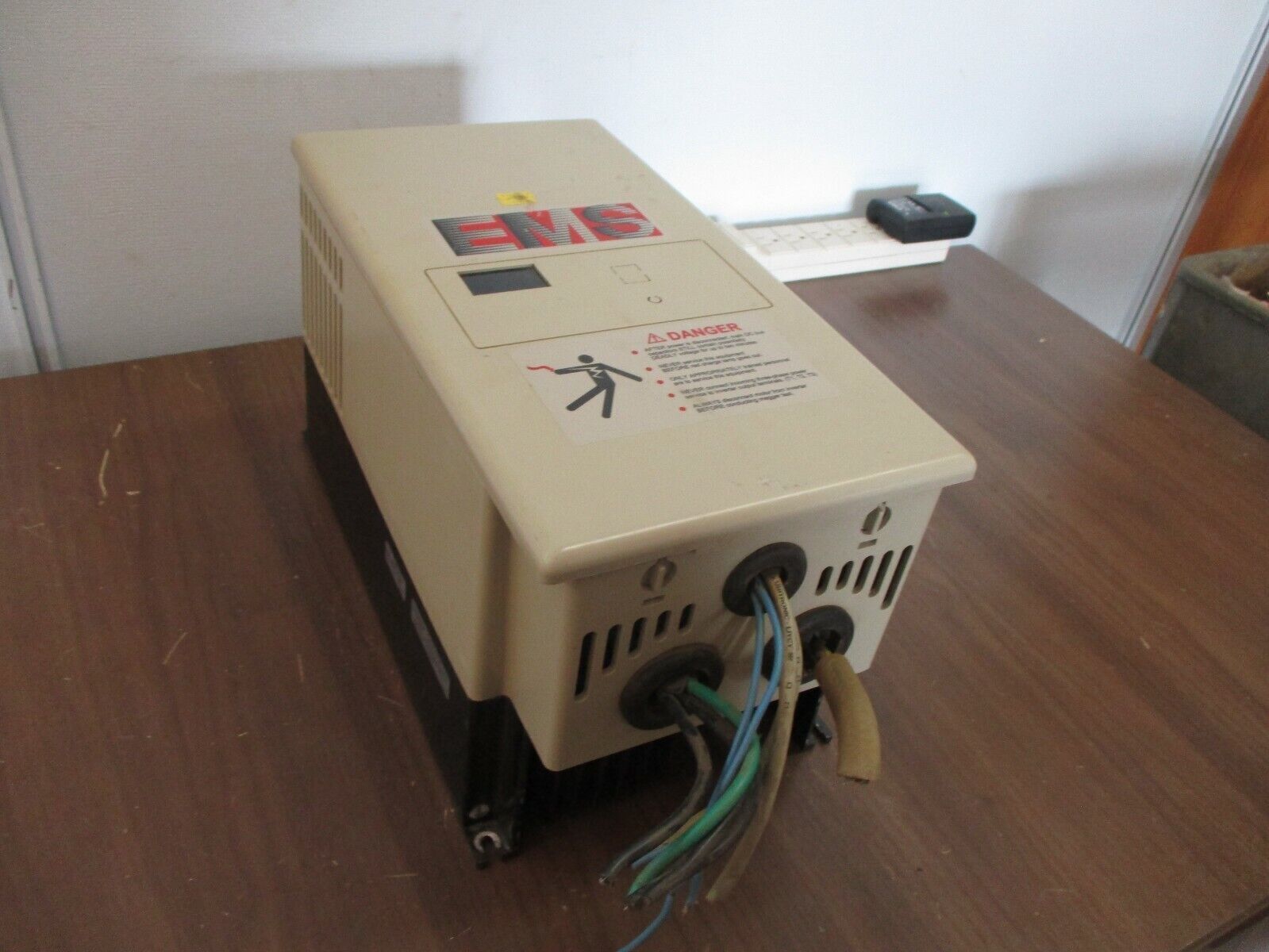 EMS AC Drive CIMR-55AS4-2020B 7.5HP 3Ph Used