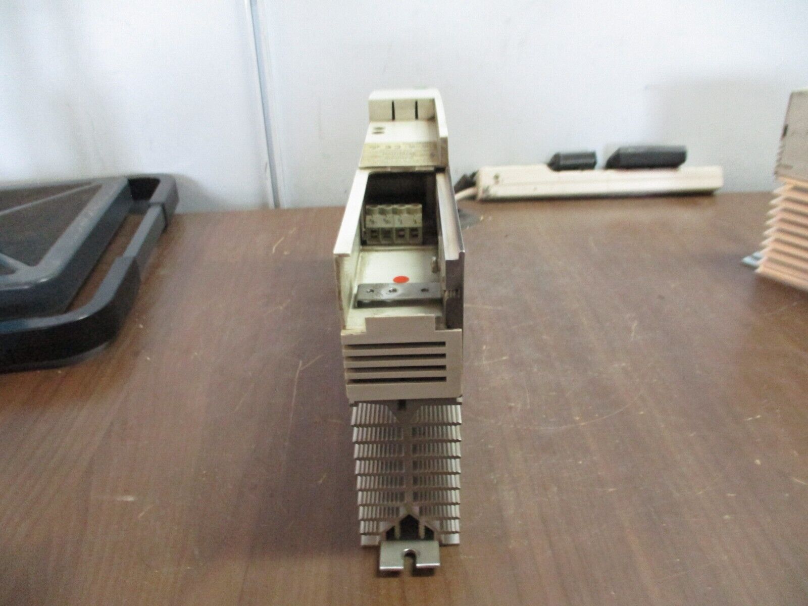 Lenze Braking Module EMB9351-E *Missing Terminal Cover* Used