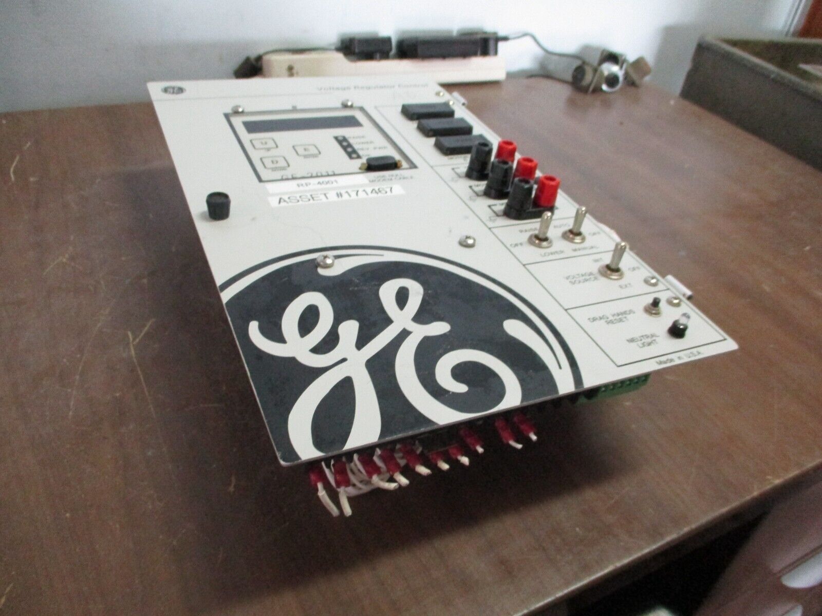 GE Ge-2011 Voltage Regulator Control B-0866 S/W: D-0067V07.09.23 60Hz Used