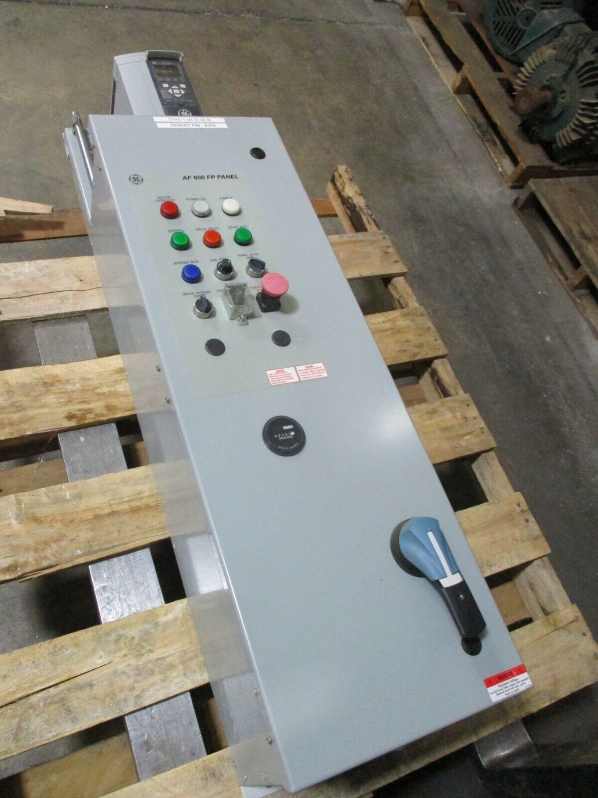 GE AF-600 FP AC Drive w/ Bypass 6KFPH30071RD4XX 7.5HP 3Ph 460V Used