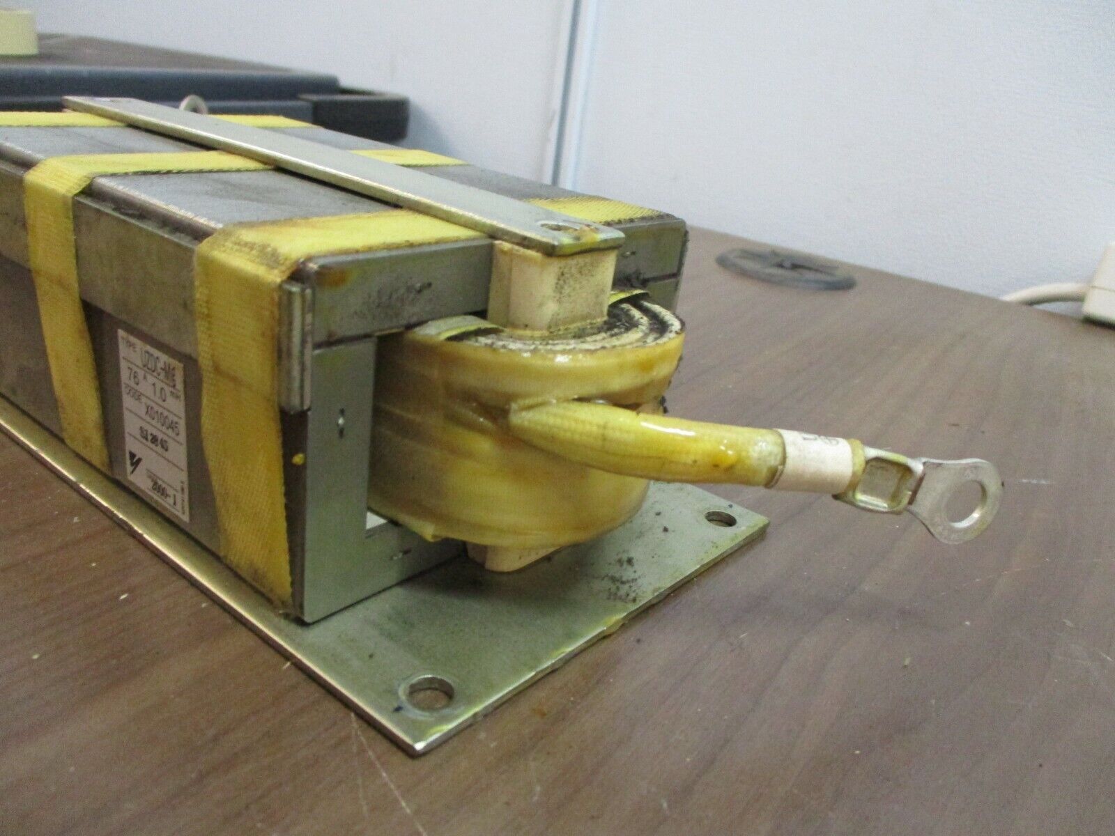 Yaskawa Line Reactor UZDC-Mg 76A 1.0mH Used