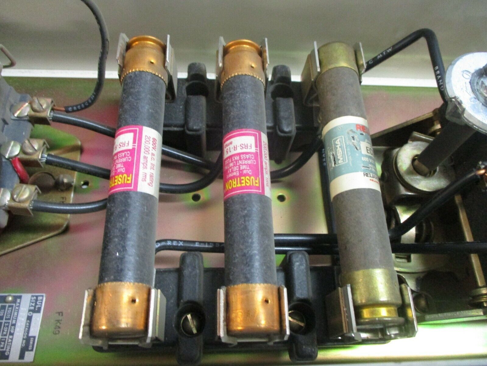 Allen-Bradley Fusible Size 0 Combination 885229 Ser. K 480V Coil Used