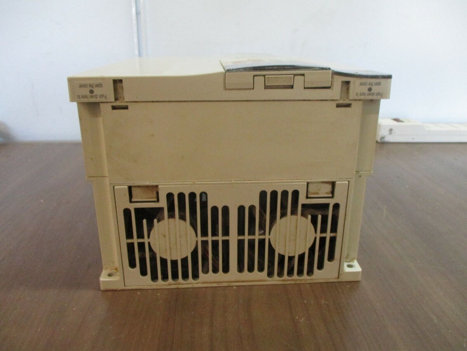 Mitsubishi Freqrol A500 AC Drive FR-A520-5.5K 5.5kW 3Ph w/ Keypad Used