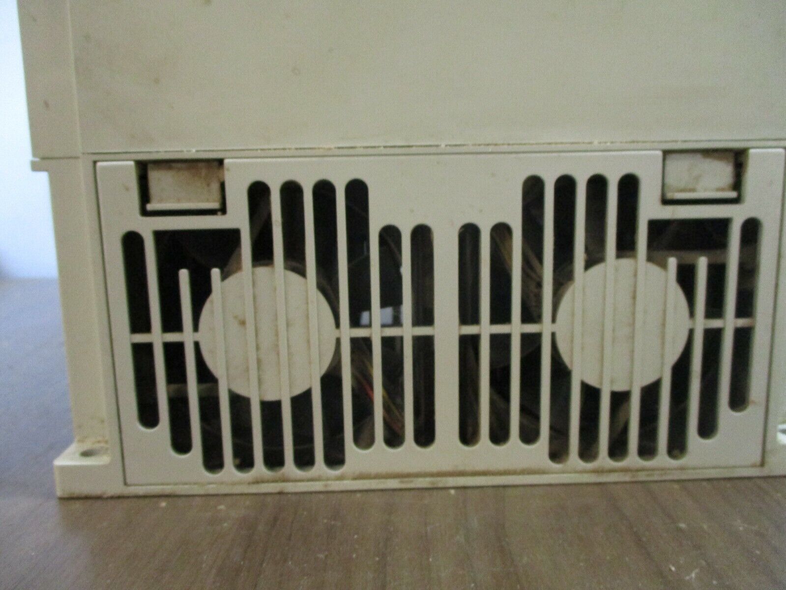 Mitsubishi Freqrol A500 AC Drive FR-A520-5.5K 5.5kW 3Ph w/ Keypad Used