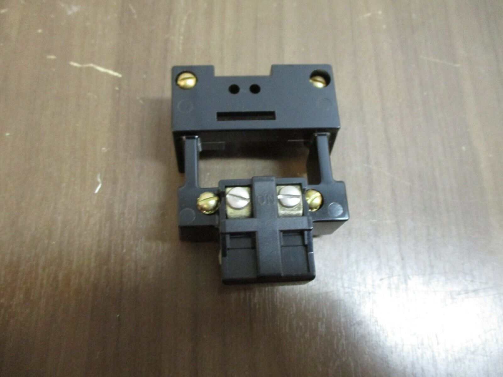 Allen-Bradley Size 0 Coil Cover Z-21128 Ser. K New Surplus